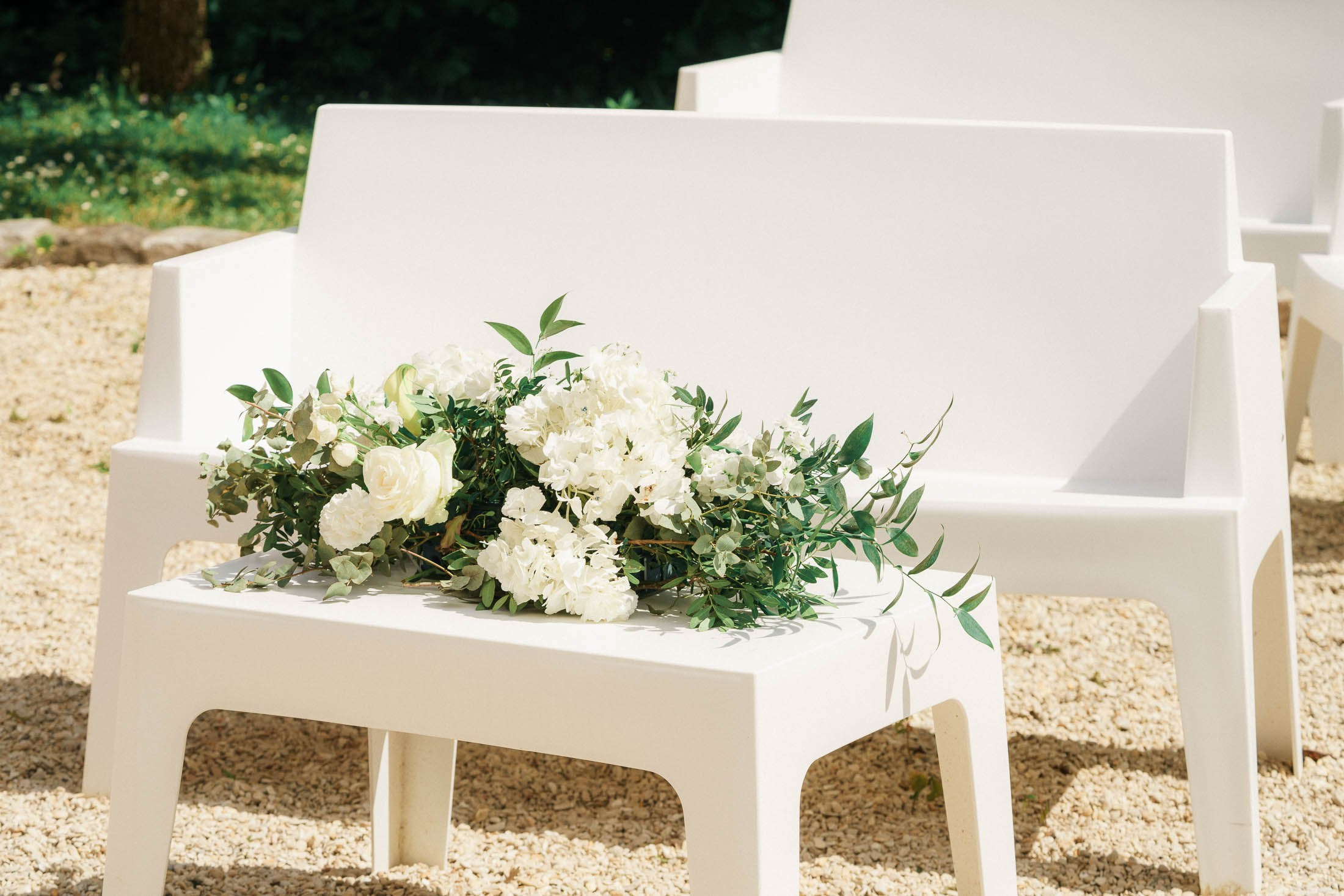 A Relaxed Day-After BBQ Party in France | Destination Wedding Photographer. StudioHappyMoment | Hääkuvaaja Helsinki, tunteikas ja dokumentaarinen kuvaus