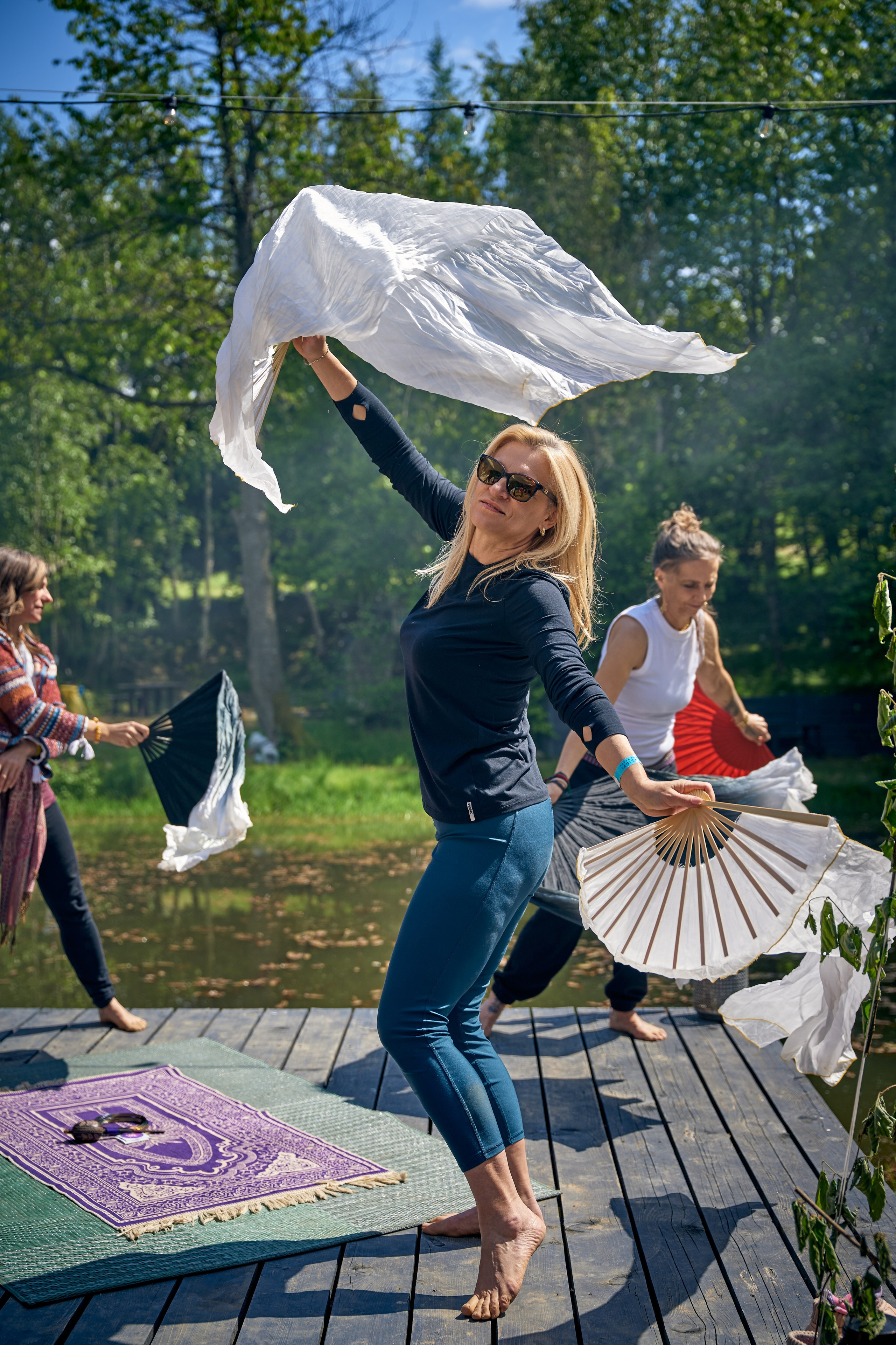 „Wachlarze na Plaży” - warsztat Nadii Szypiłow na Mikrofestiwalu „2uRodziny Turkusowej Wyspy”. Andriej Szypilow — Photography & Videography