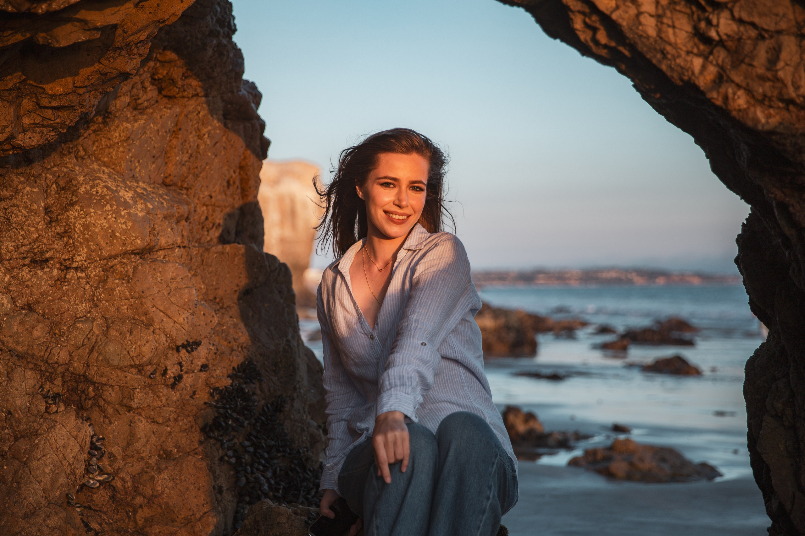 El Matador Beach Sunset Photoshoot. Los Angeles portrait photographer Valeria Kasatkina