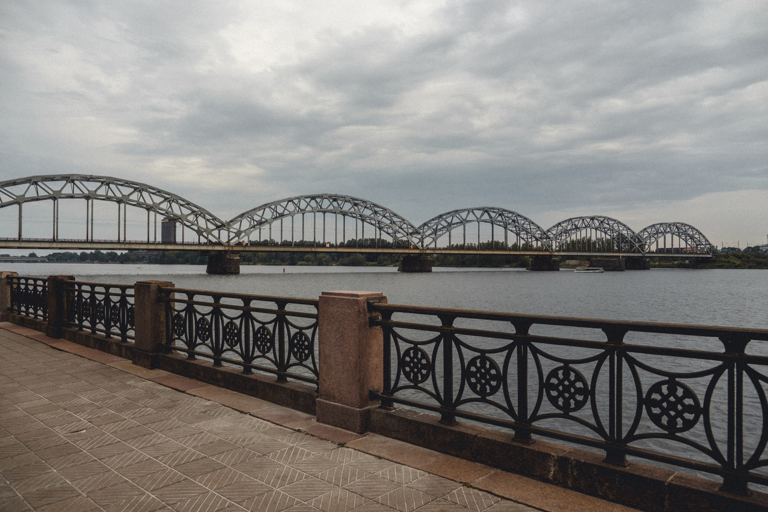 Voyage à Riga. Photographe sur Cote d’Azur. Portraits de familles, couples, enfants, événements