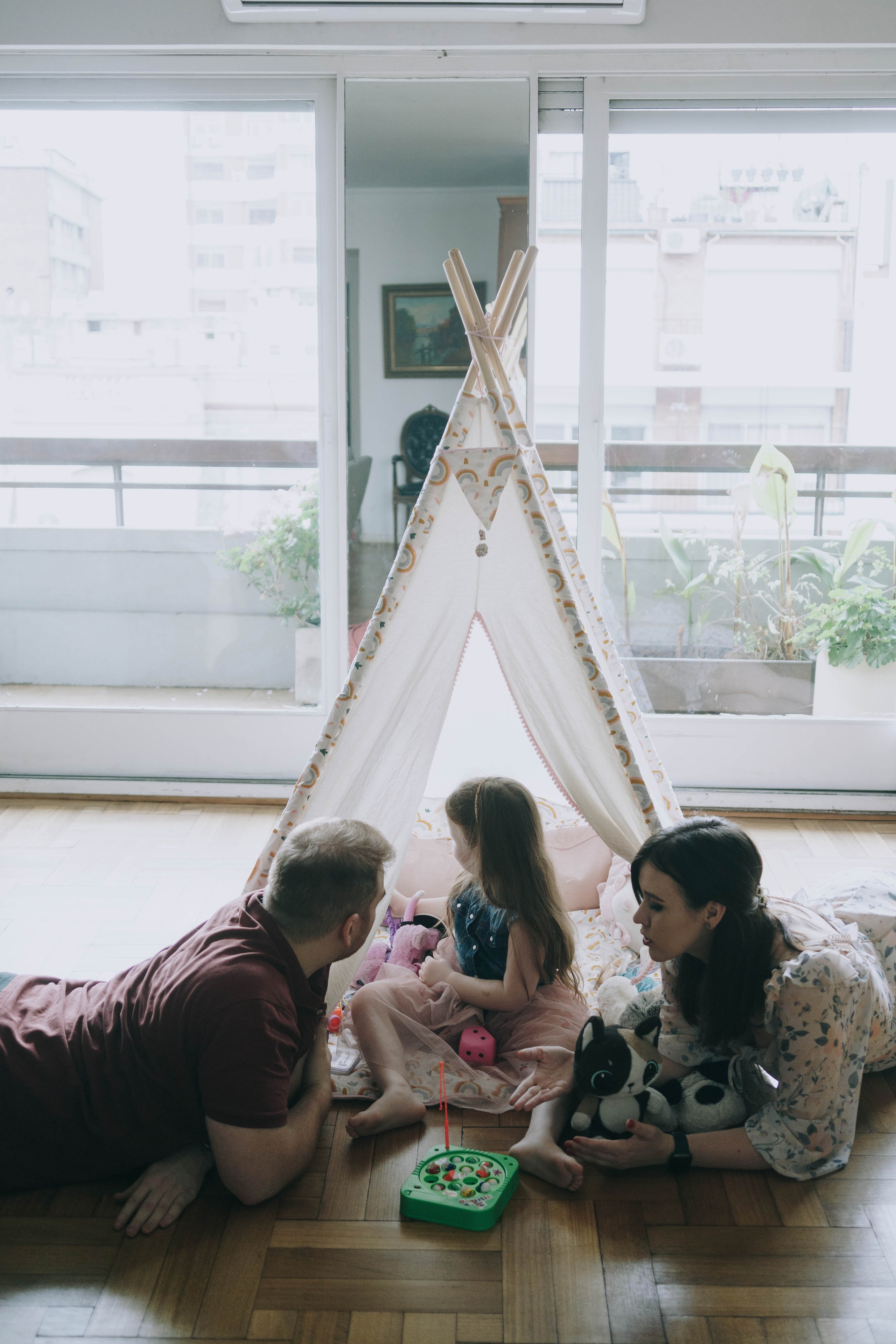 Family photo shoot. Buenos Aires. Photographer @elmirkami in the city of Buenos Aires