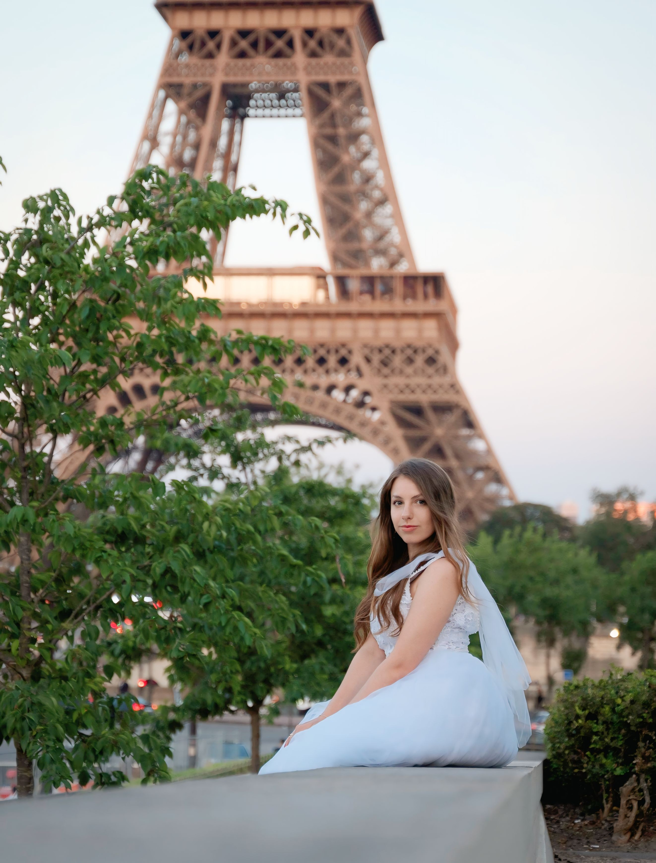 Wedding and proposal photoshoot in Paris. Alina Tagzieva- a photograper in Paris