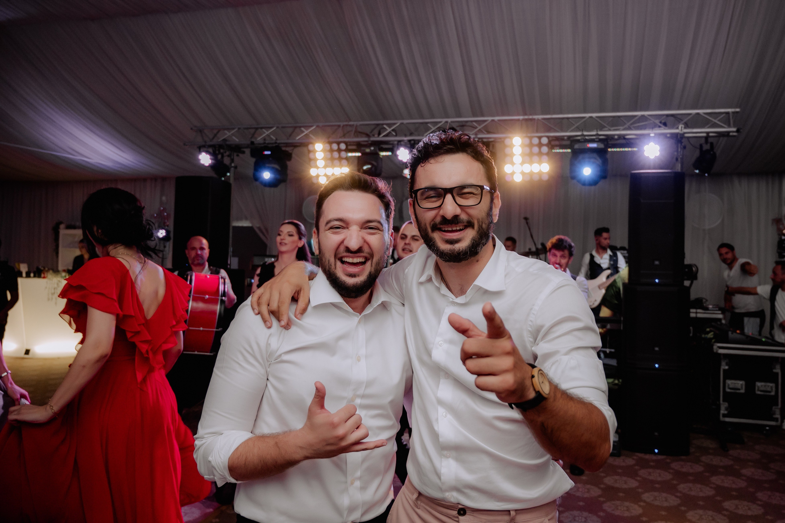 Fotograf Nunta Bucuresti la Baroque Events and Garden. Proud Vision Weddings | Wedding Photography & Film — Servicii profesionale Foto Video Nunta Iasi