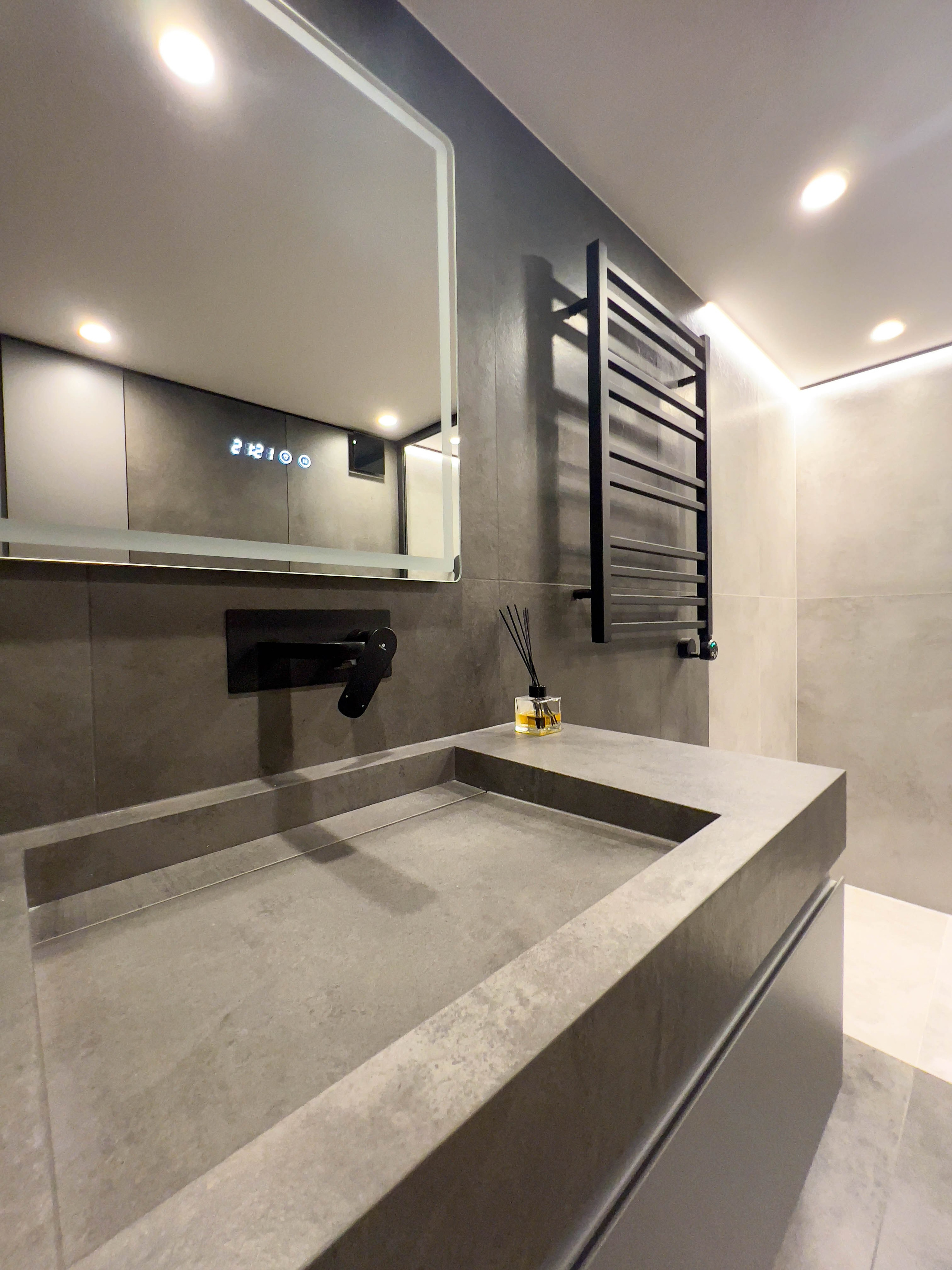 The apartment is on two levels. Fotograf Dmitrii Donets