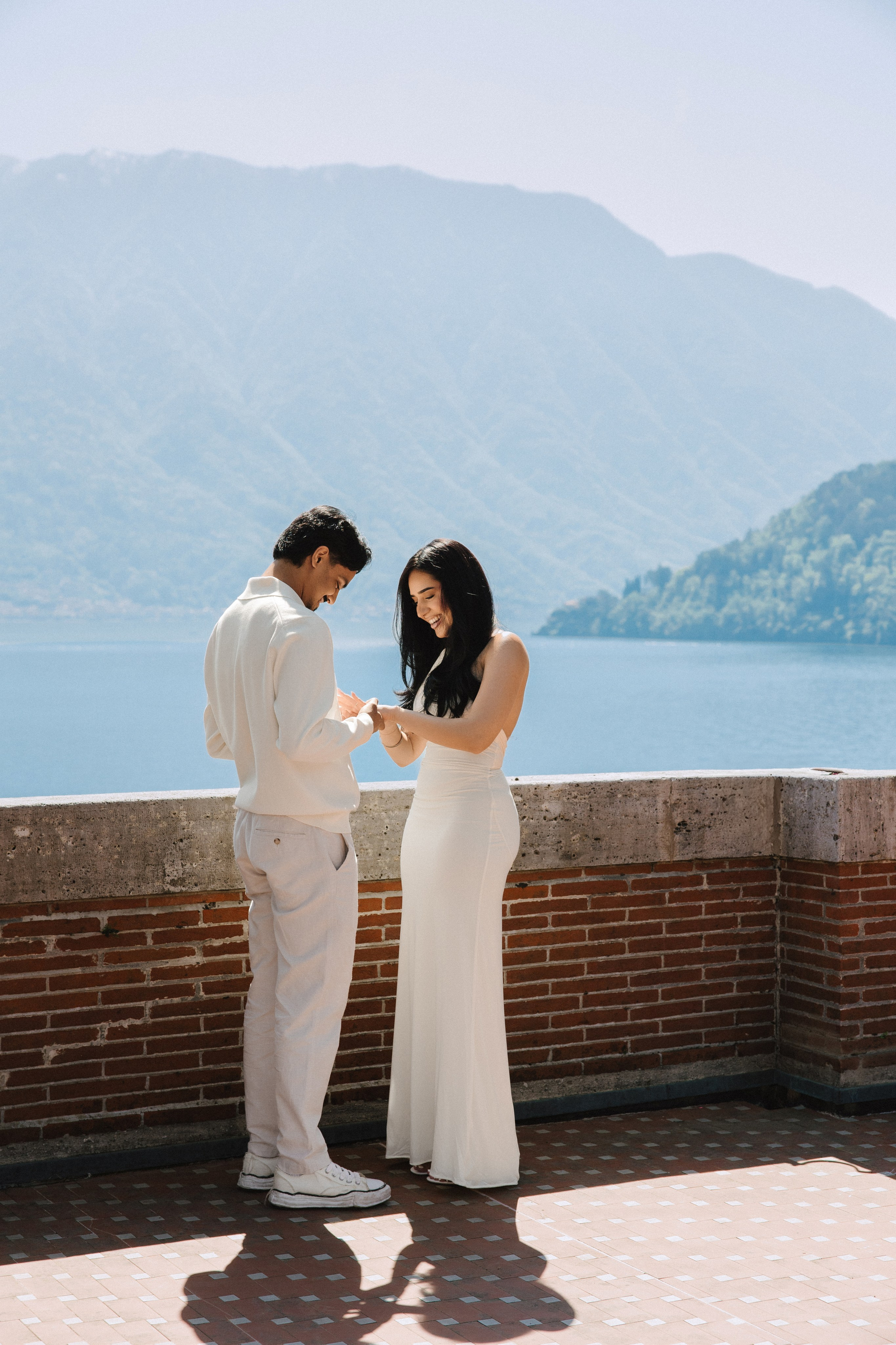 Vish & Kajal. Wedding photographer in Italy