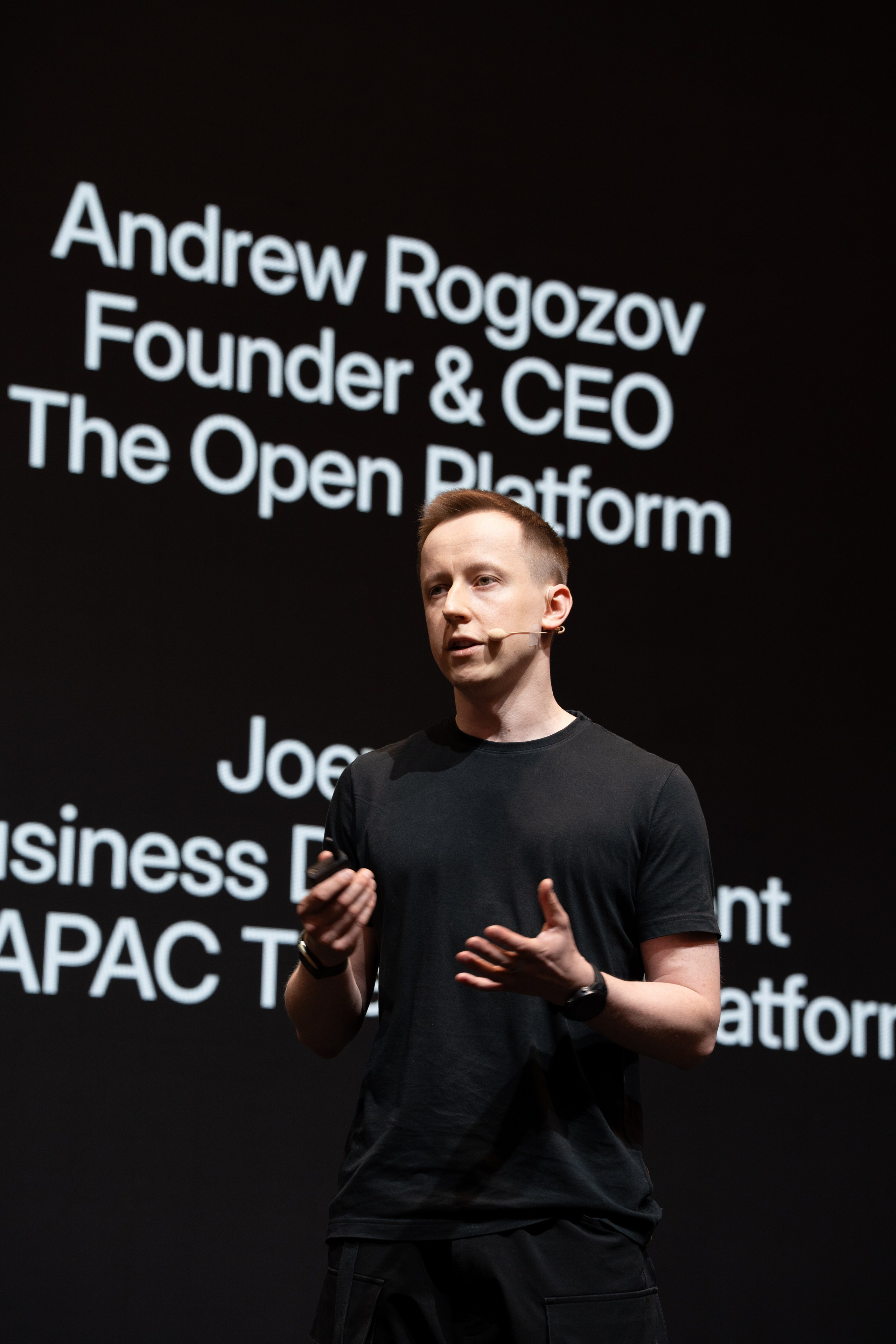 TON. PHOTOGRAPHER IN HONG KONG (WEDDING, FASHION, FAMILY, EVENTS)