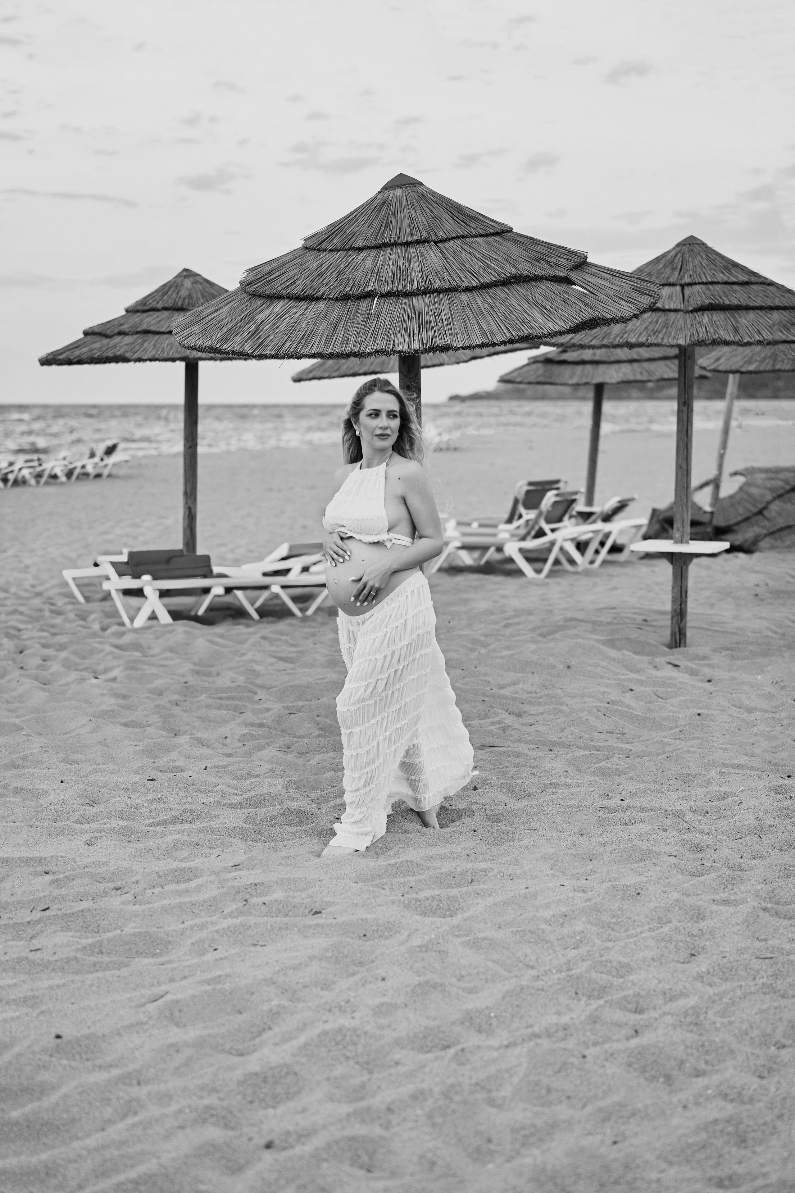 Фотосессия беременности на пляже. Фотограф в Барселоне Жанна Захарченко