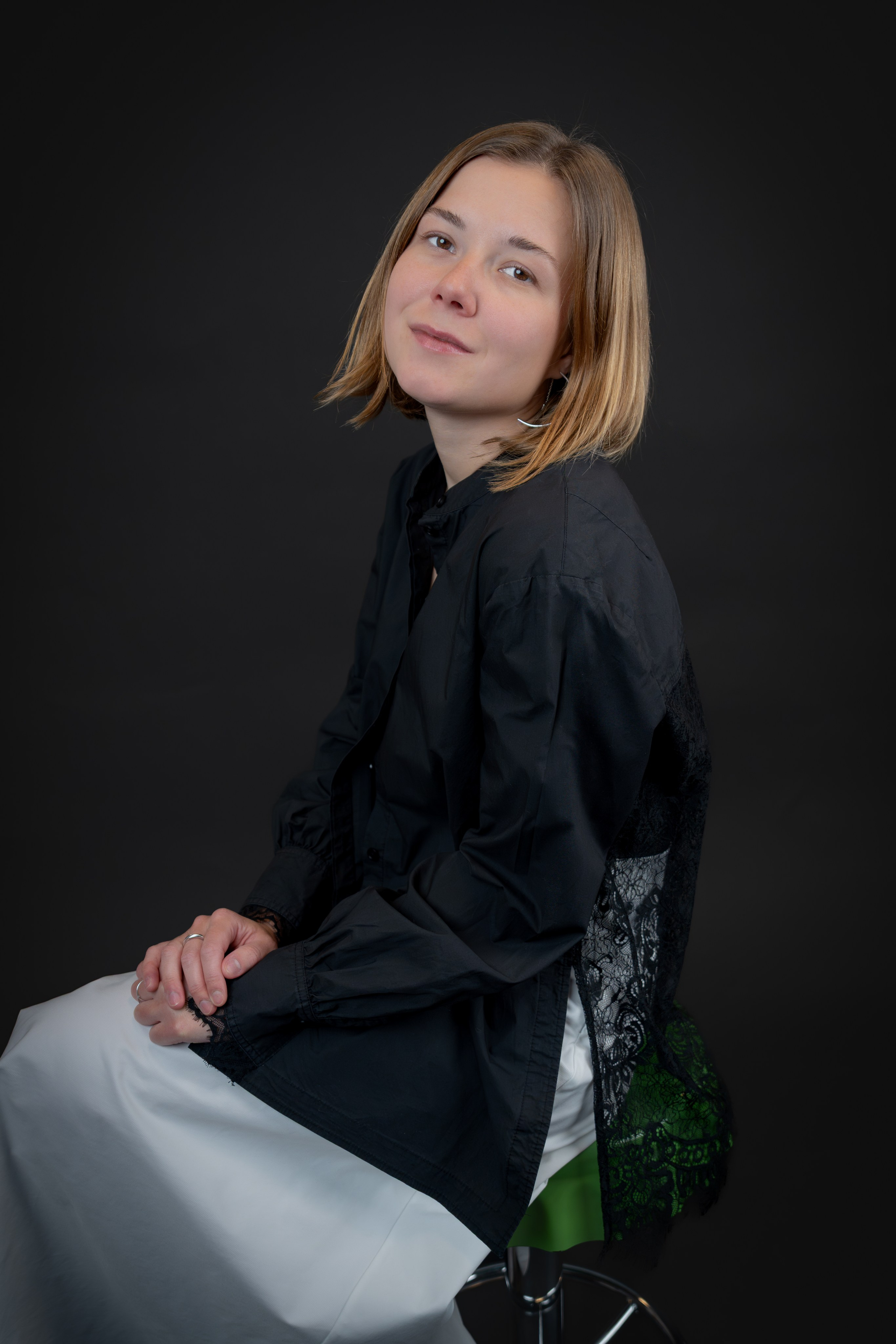 Lisa. Nina — Fashion & Beauty Photographer in Paris | Portrait Photoshoots