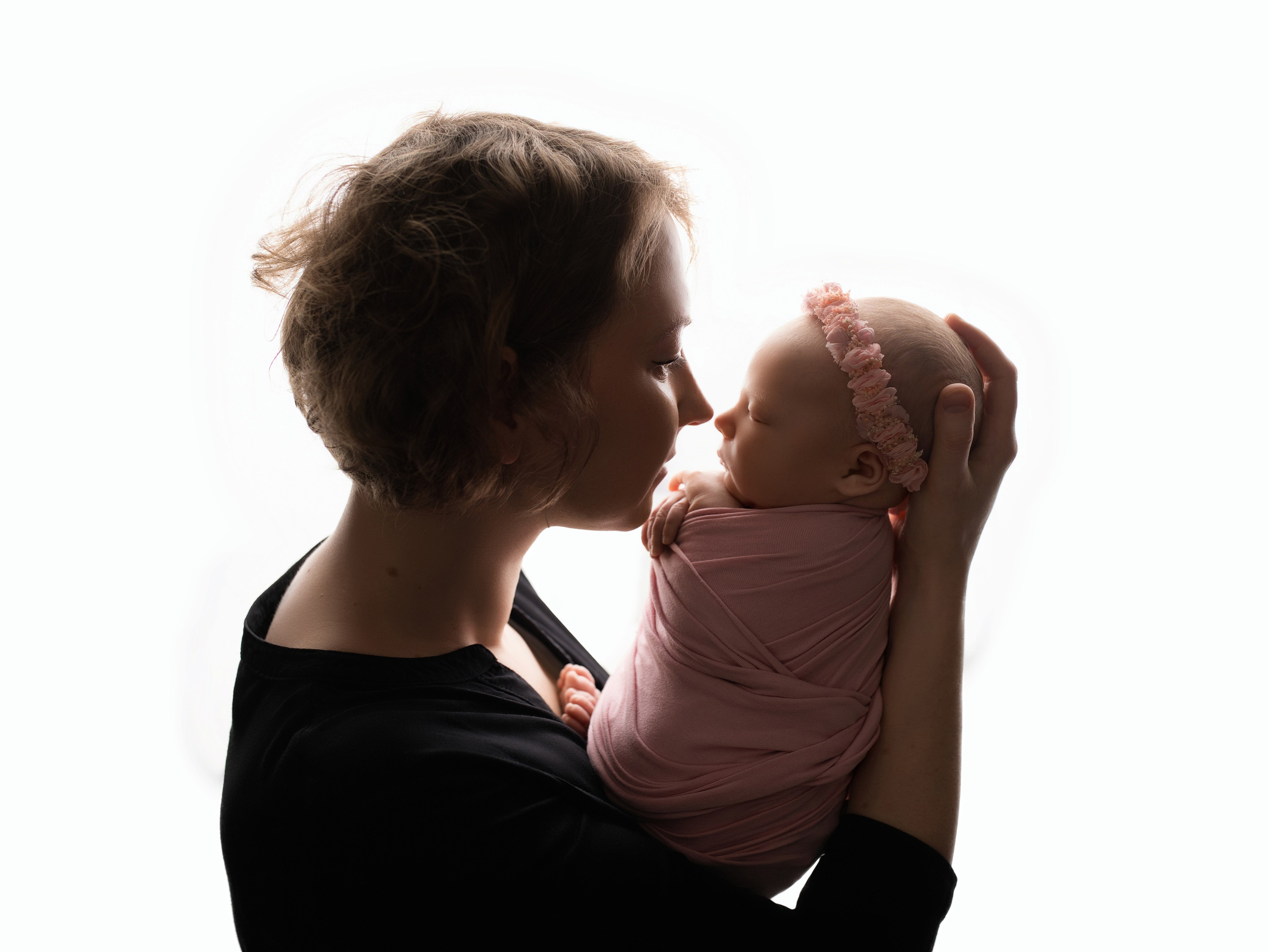 Esu Aleksandra naujagimių ir kudikių fotografė iš Vilniaus