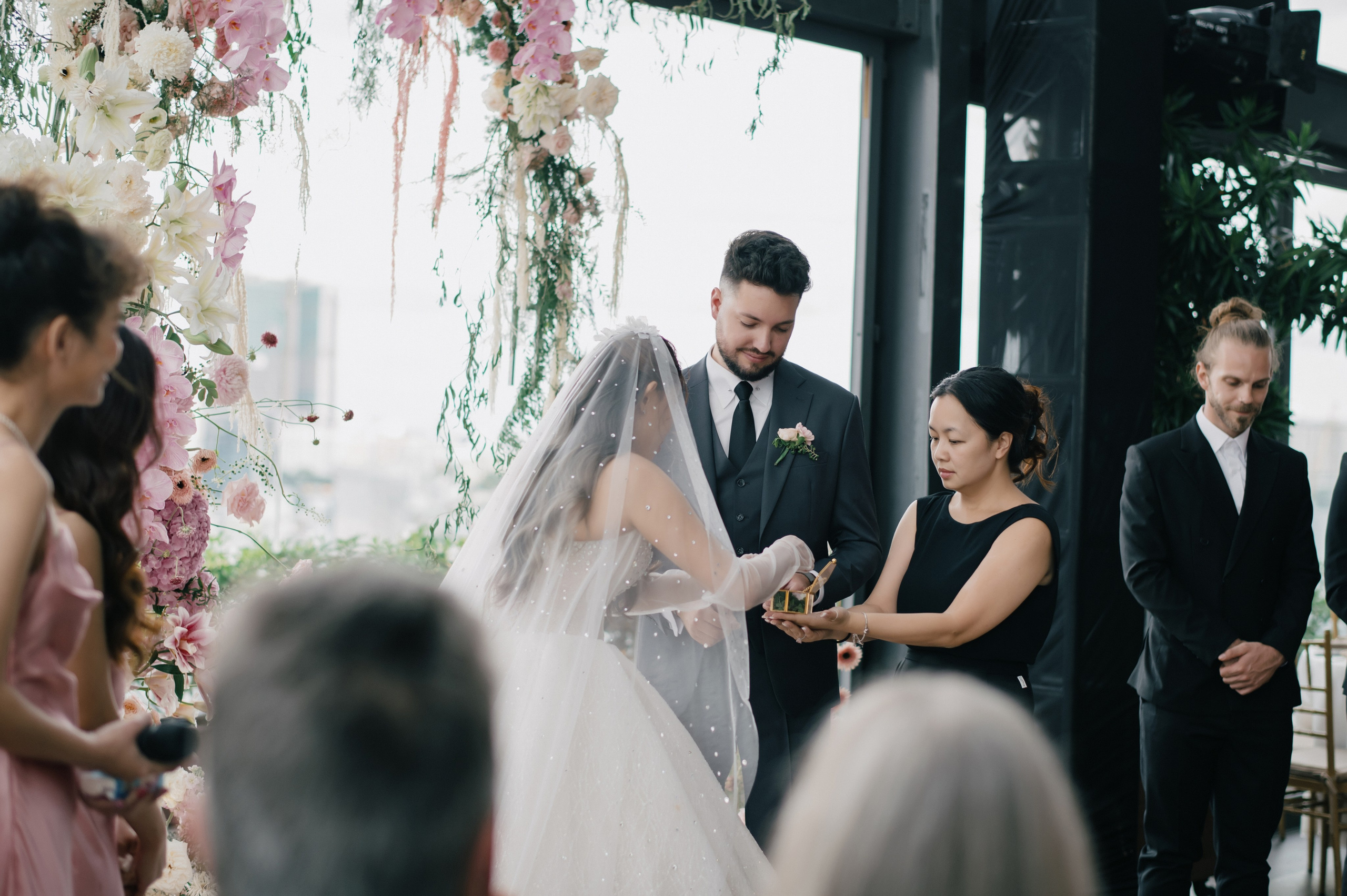 D & K / Wedding Journalism. Nhiếp ảnh gia đám cưới hàng đầu tại Thành Phố Hồ Chí Minh