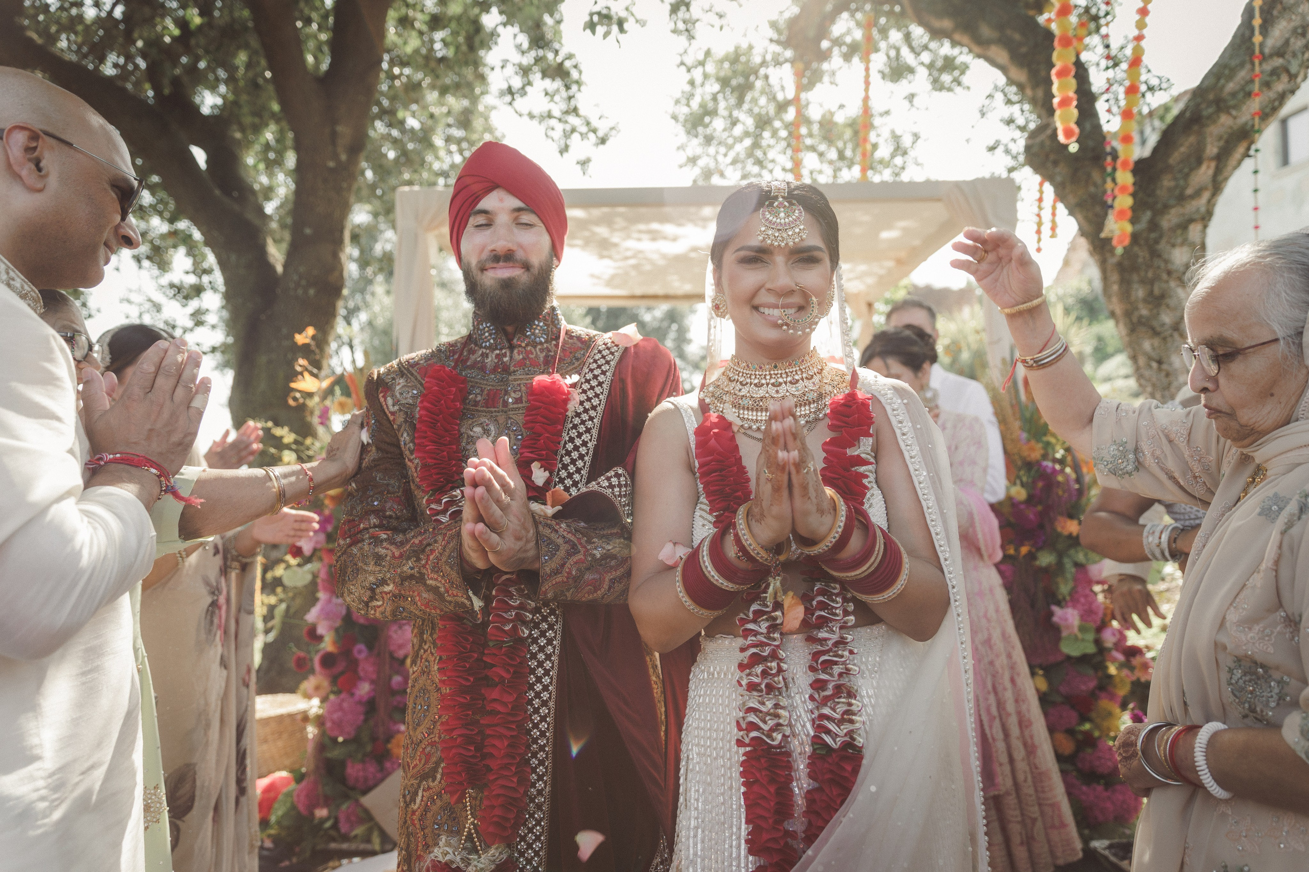 Patrik & Naomi. Monestir Sant Salvi. Paola wedding photographer / videographer in Barcelona