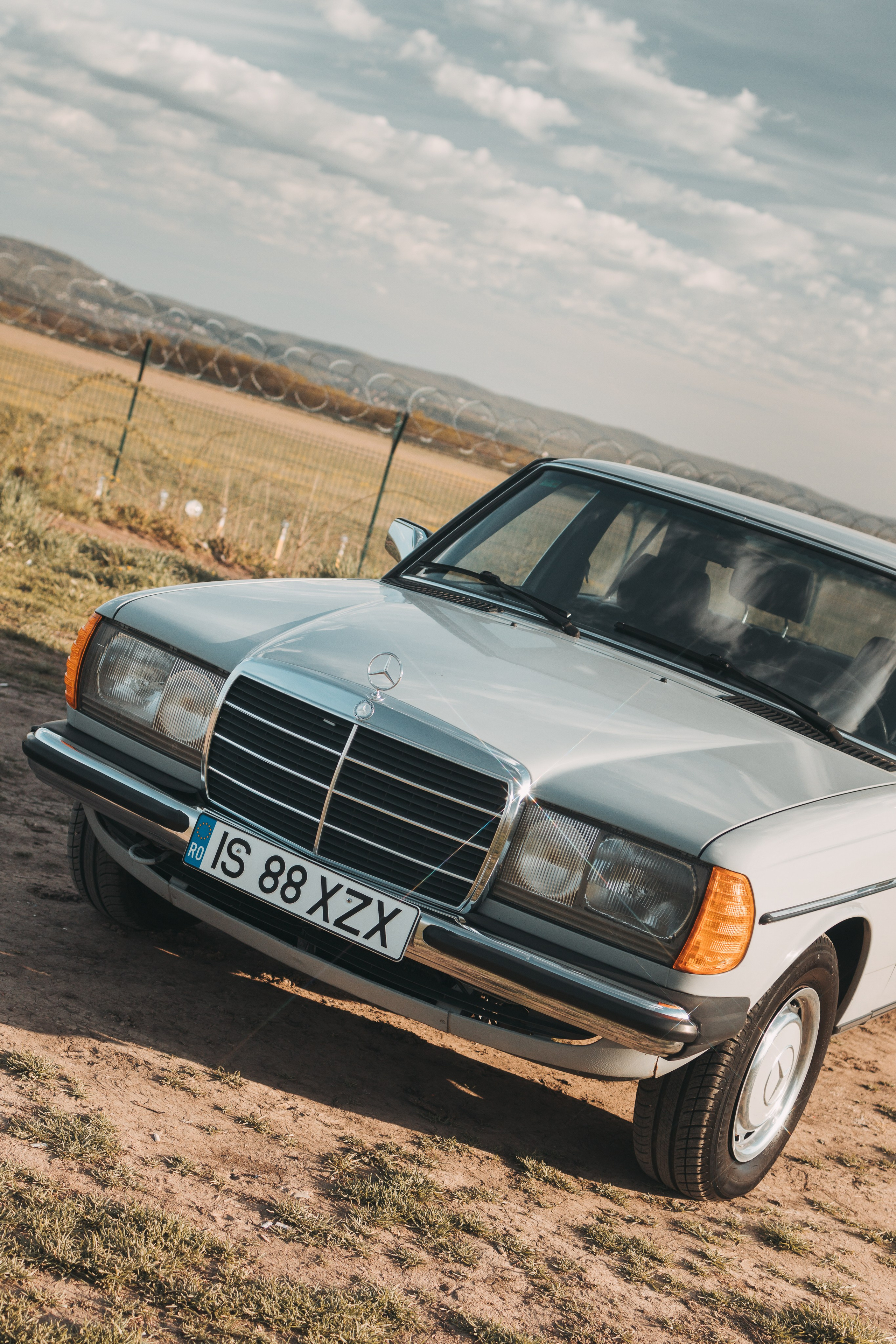 Cars and roads. Fotograf Videograf Evenimente Iași - Storytelling, Business, Albume Absolvire