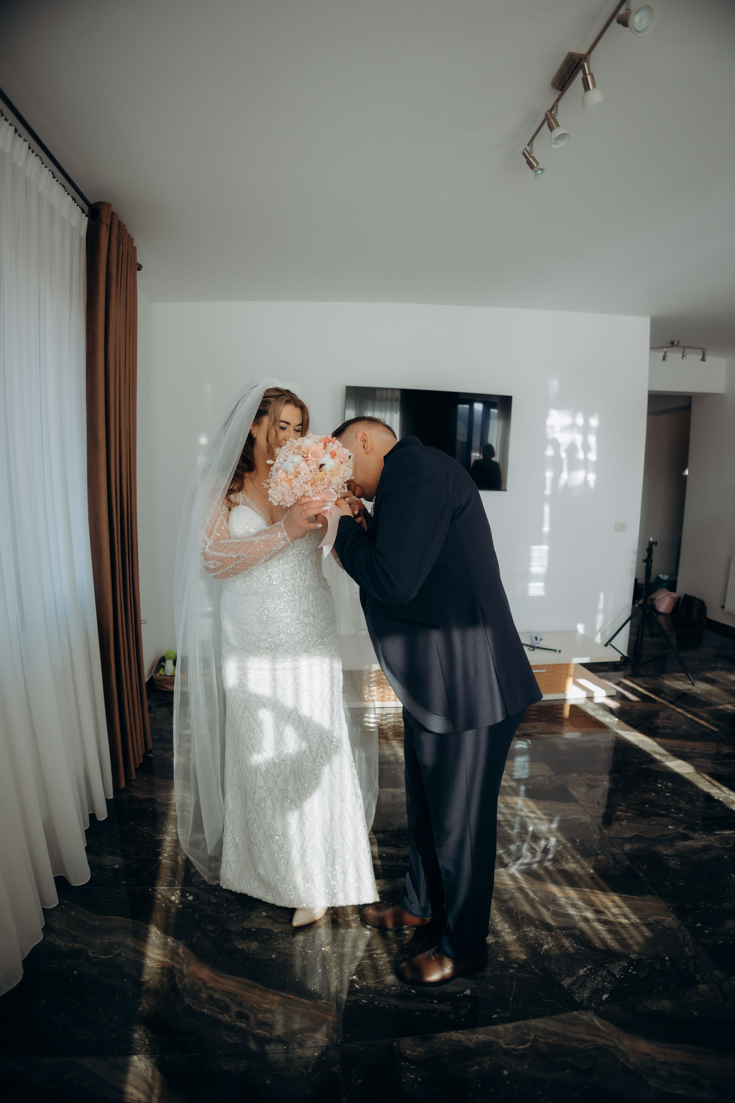 Povestea voastră, regizată de noi |Cristi Turculet Videograf Nuntă Suceava | wedding highlight. Servicii foto-video profesionale, pentru momente de neuitat