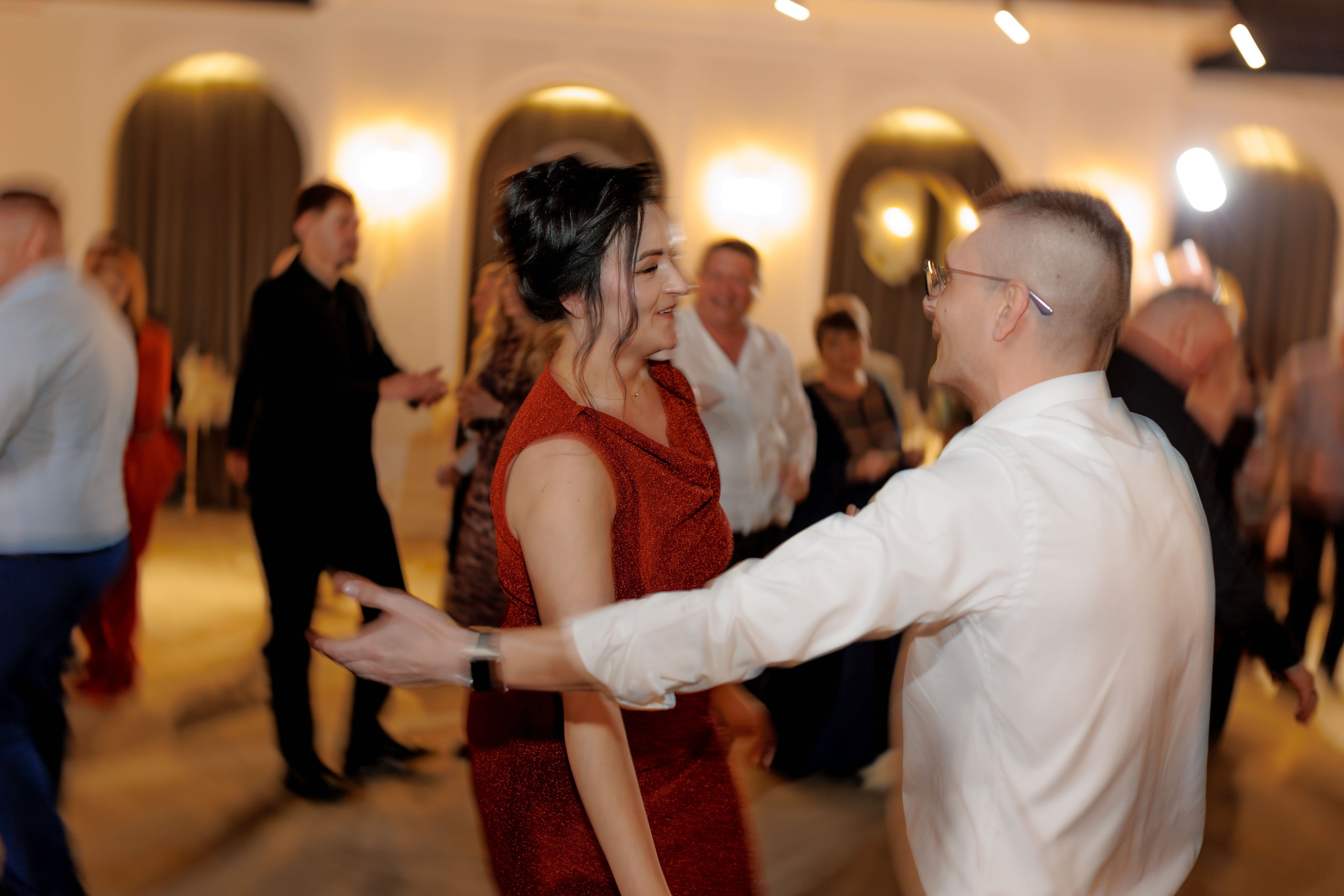 Povestea voastră, regizată de noi |Cristi Turculet Videograf Nuntă Suceava | wedding highlight. Servicii foto-video profesionale, pentru momente de neuitat