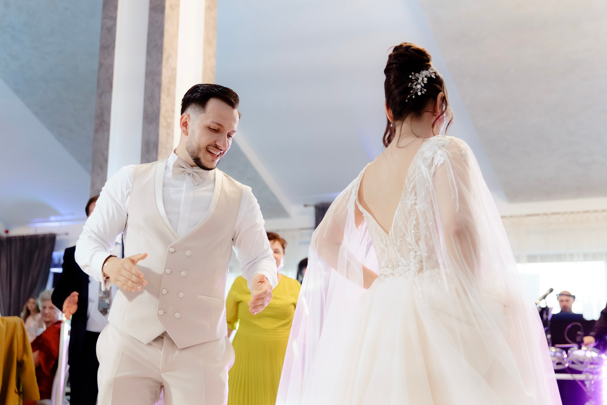 Ioana & Ionuț | Nuntă de poveste la Păstrăvăria Poiana din Mălini județul Suceava. Servicii foto-video profesionale, pentru momente de neuitat