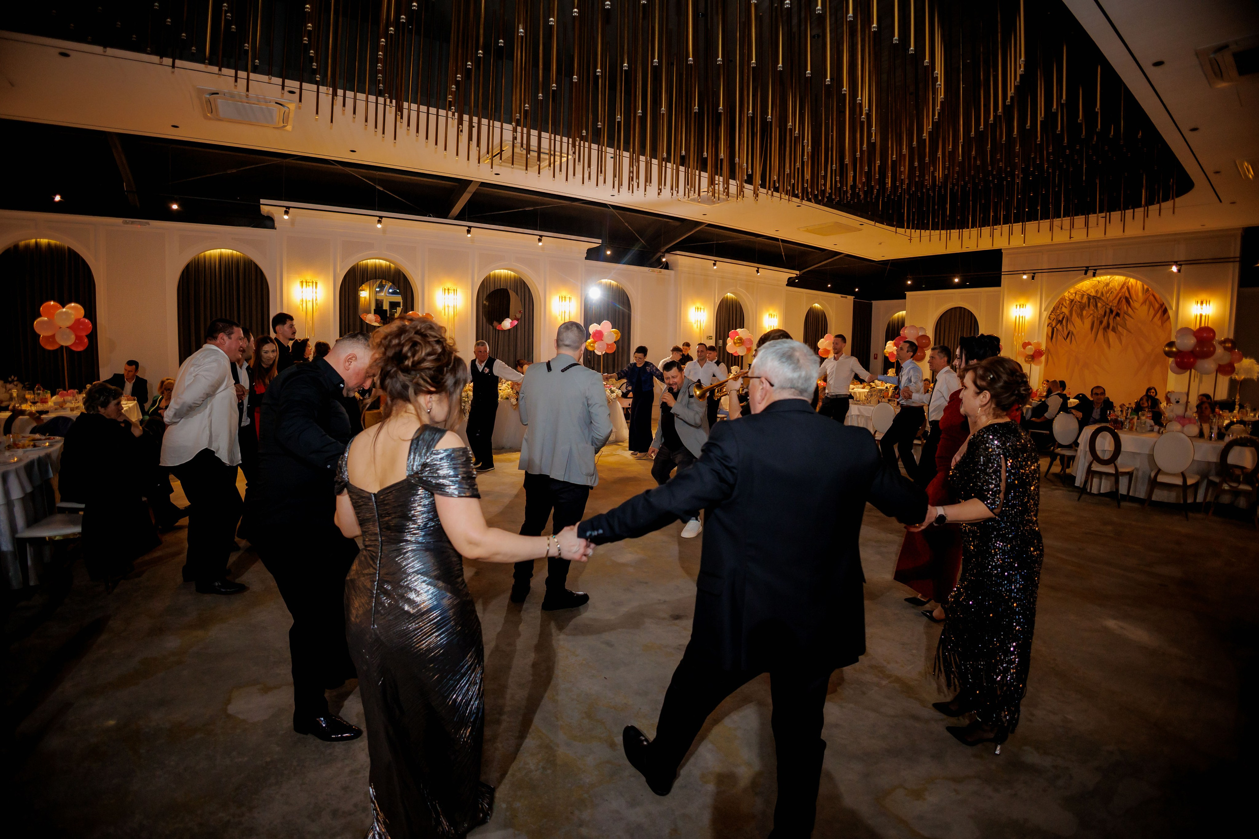 Povestea voastră, regizată de noi |Cristi Turculet Videograf Nuntă Suceava | wedding highlight. Servicii foto-video profesionale, pentru momente de neuitat