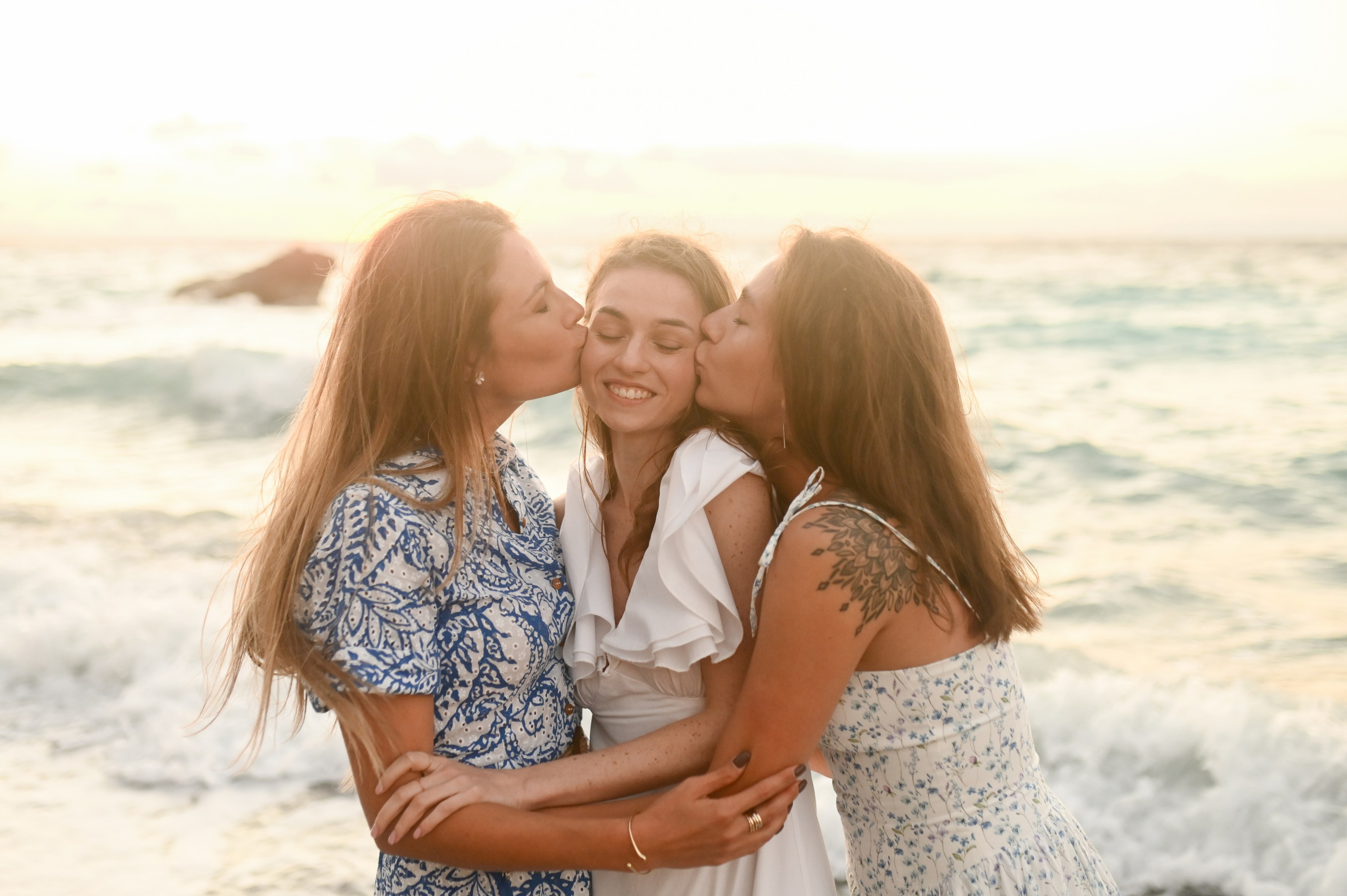 Friends Photoshoot in Rhodes. Photographer in Rhodes Island