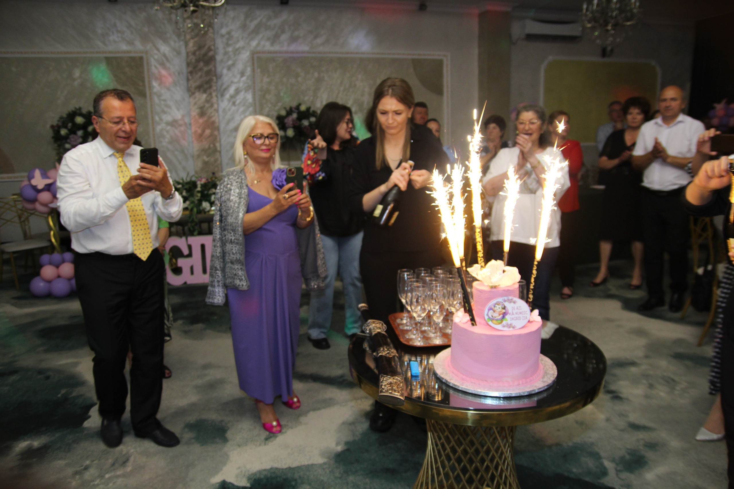 BYZO MEDIA. PETRU BYZO - family and children photographer in ROMANIA