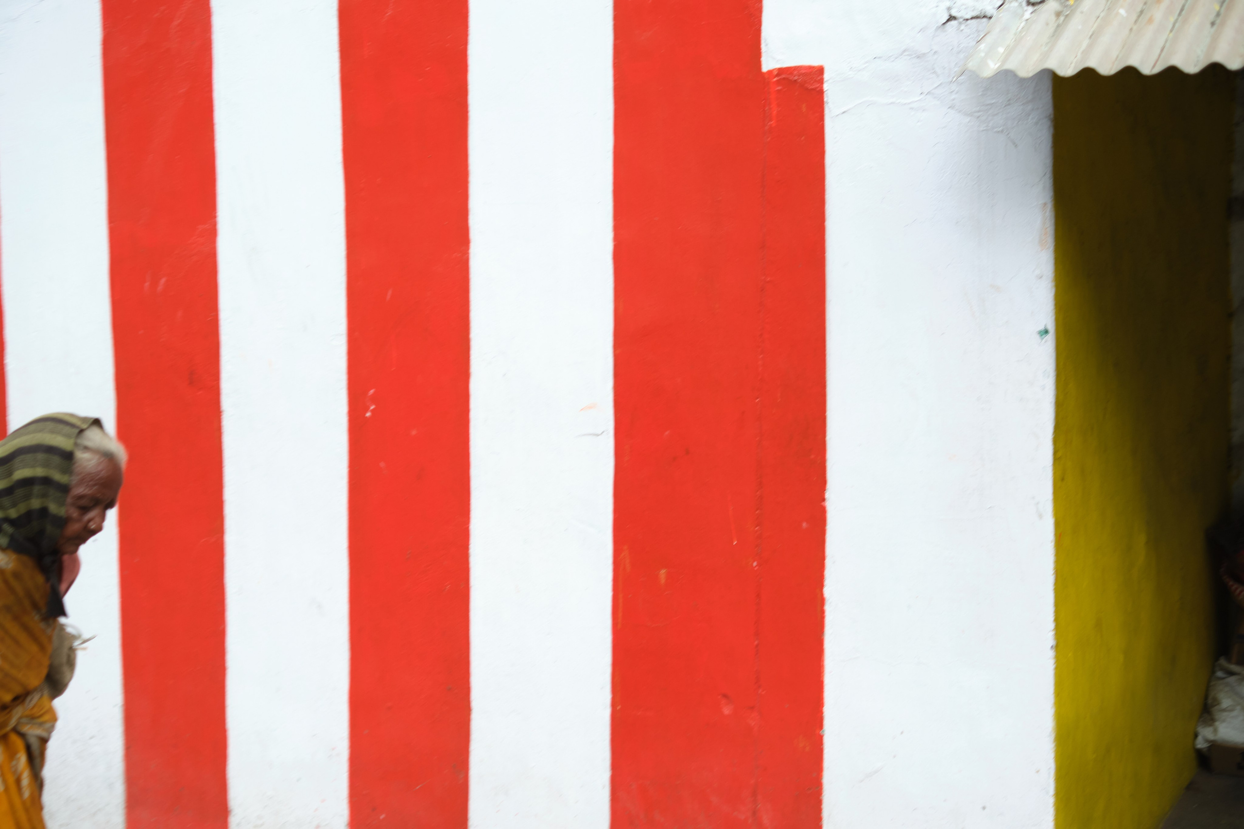 Street photography, India by Petr Nabutov