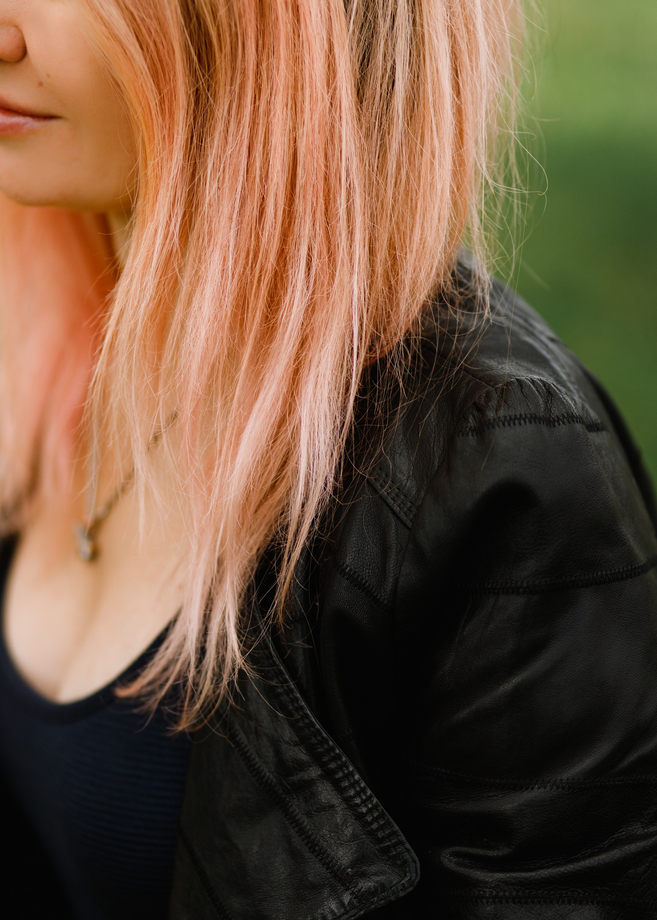 Alesya & her bullies. Kaja | fotograf we Wrocławiu | ludzie i psy