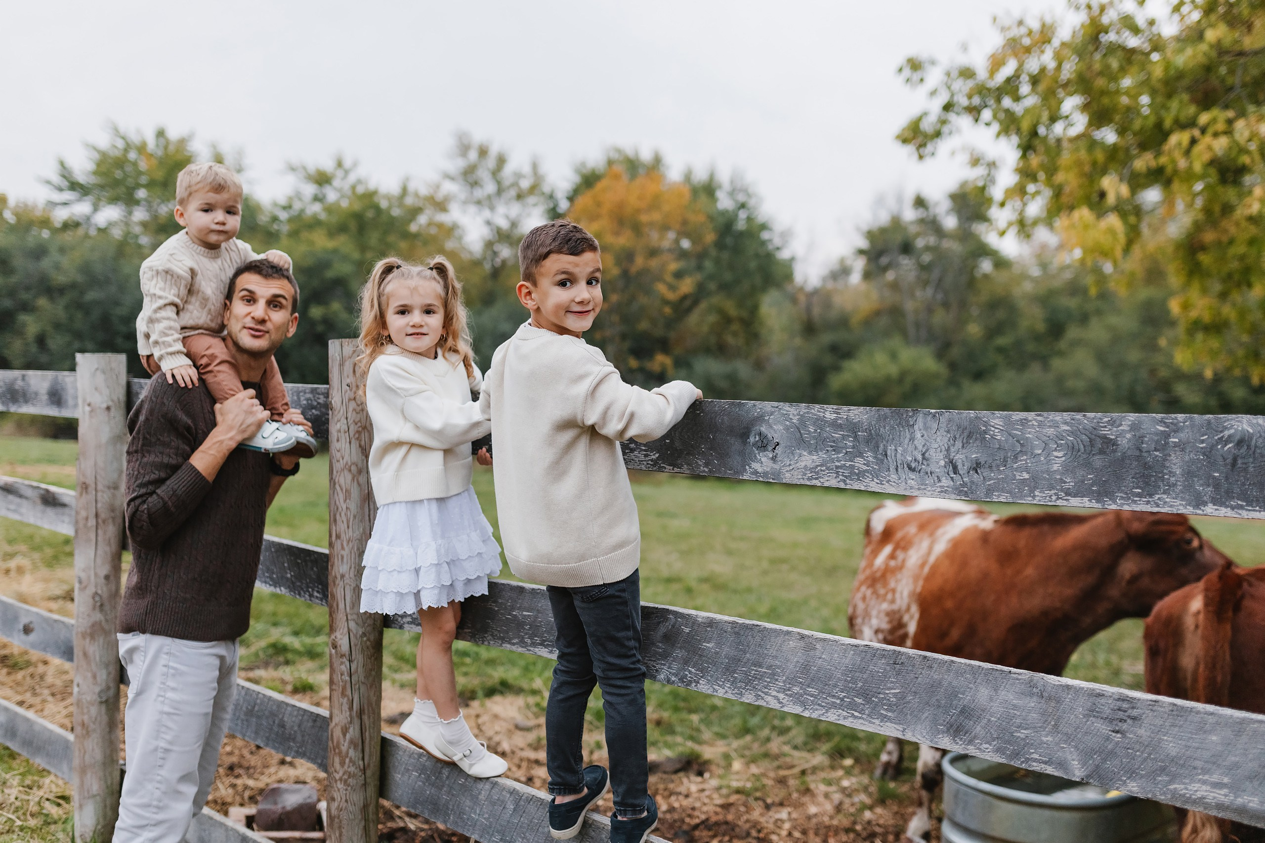 10.18.25 Family Photoshoot. Wedding family event photographer in Chicago Nick Yushevich