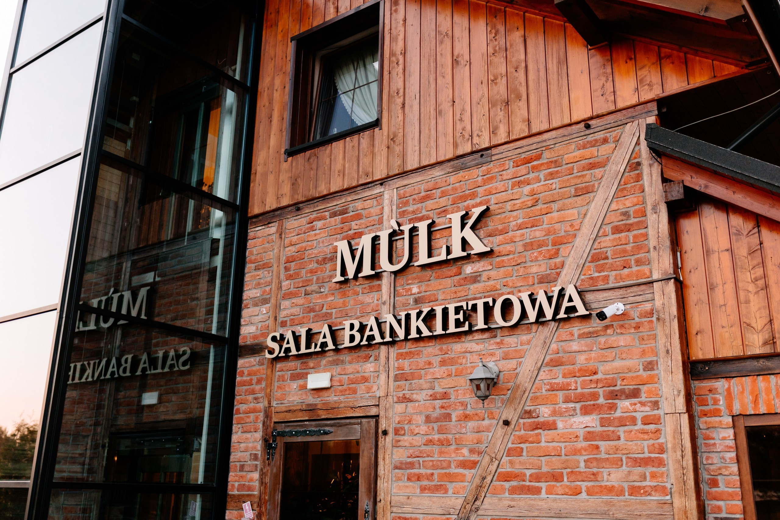 Zofia ♡ Bartosz. Fotograf Ślubny Warszawa - Sesje Biznesowe Rodzinne Eventy