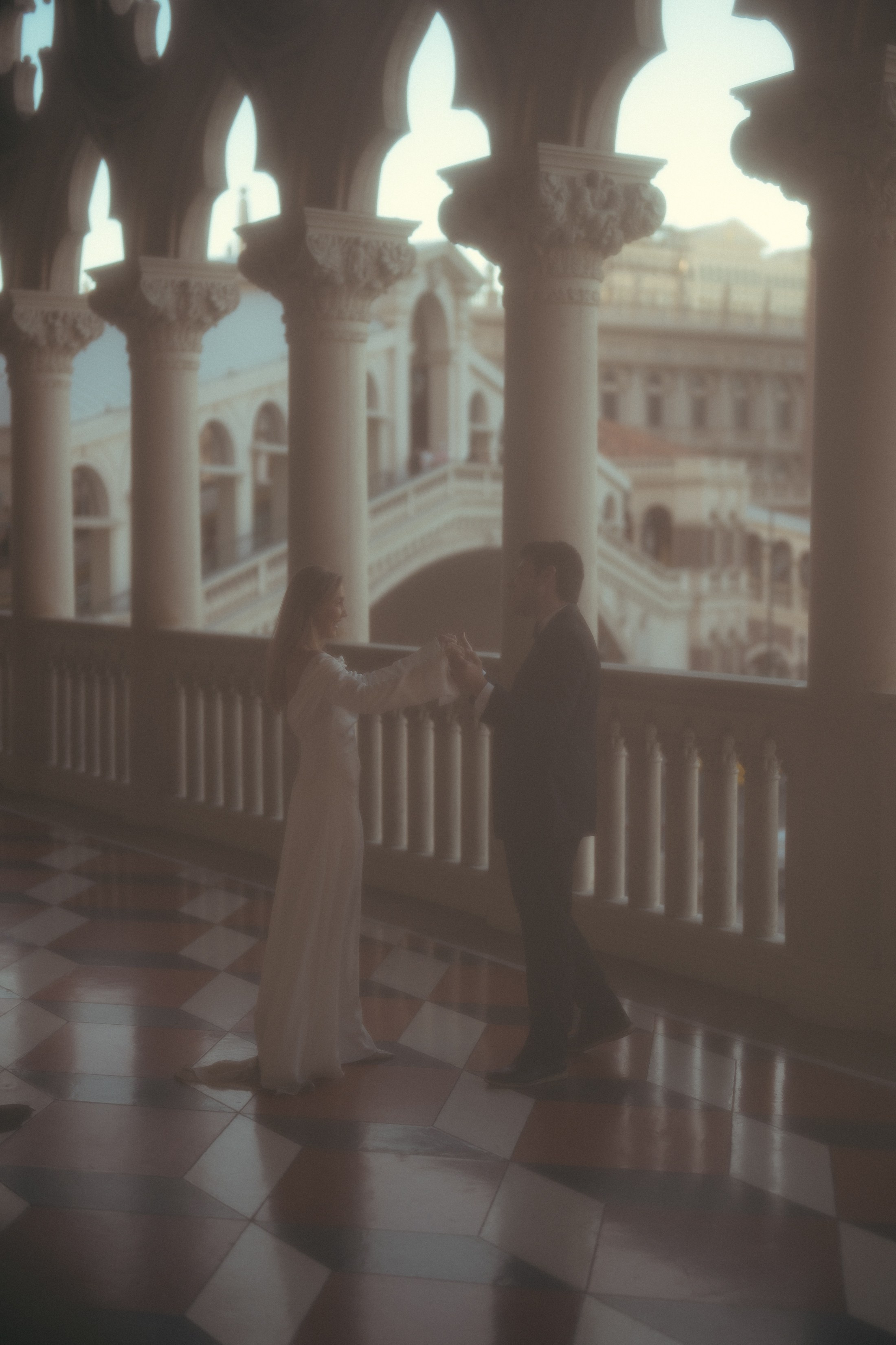F&M. Wedding & elopement photographer Viktoriya Kravtsov. Las Vegas