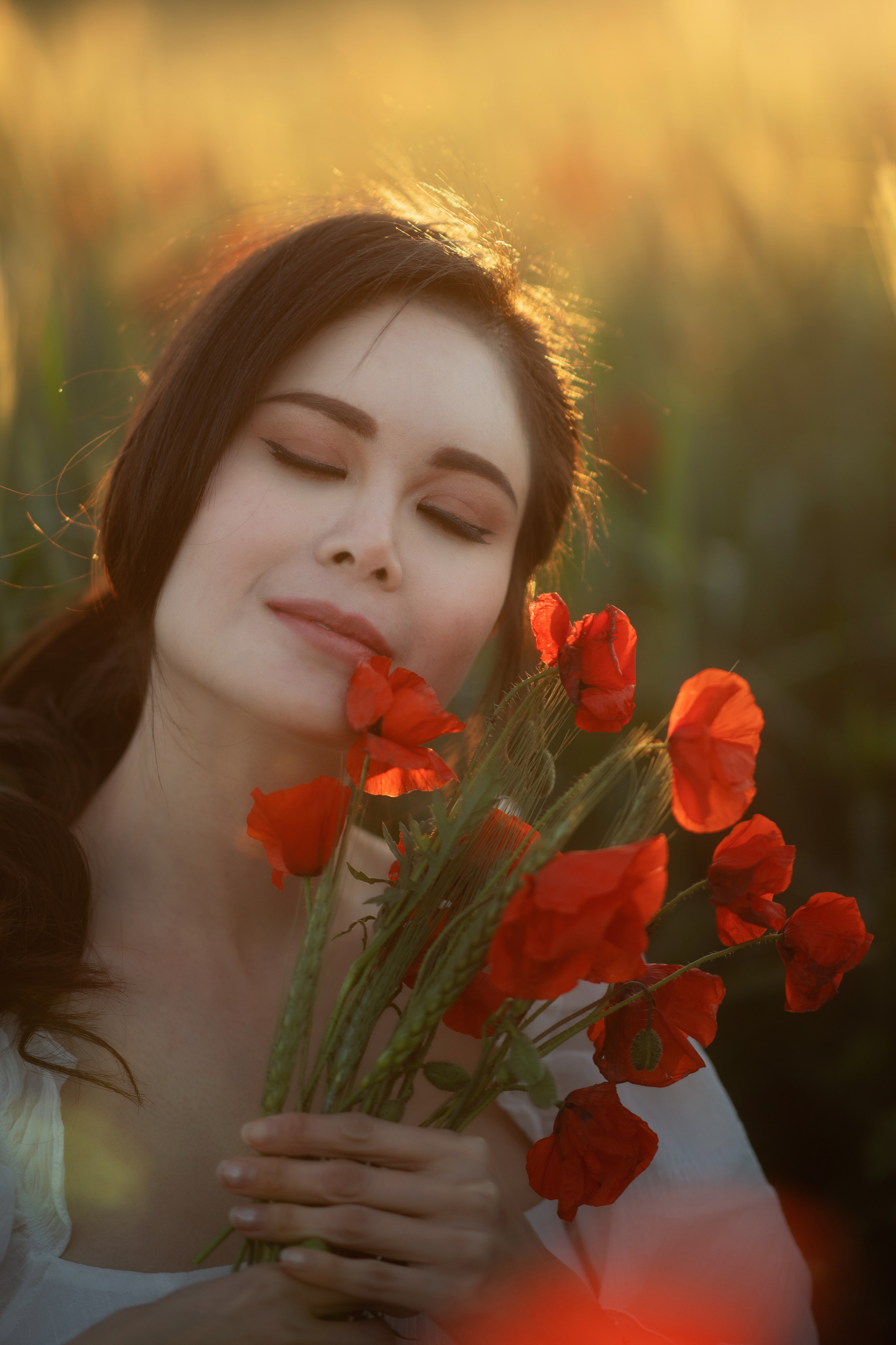 В маковом поле. Фотограф на Кипре