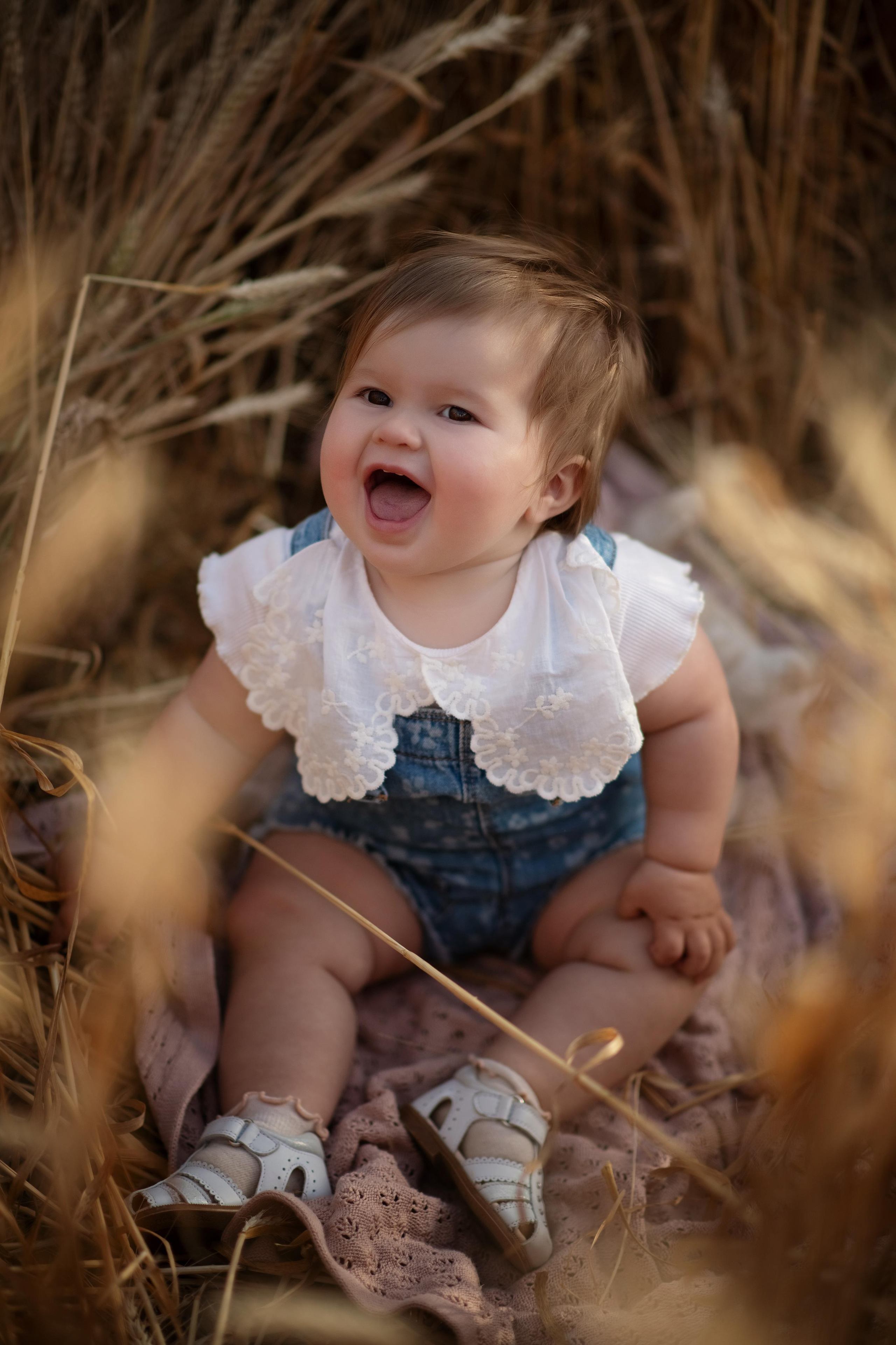 У большого дерева. Фотограф на Кипре