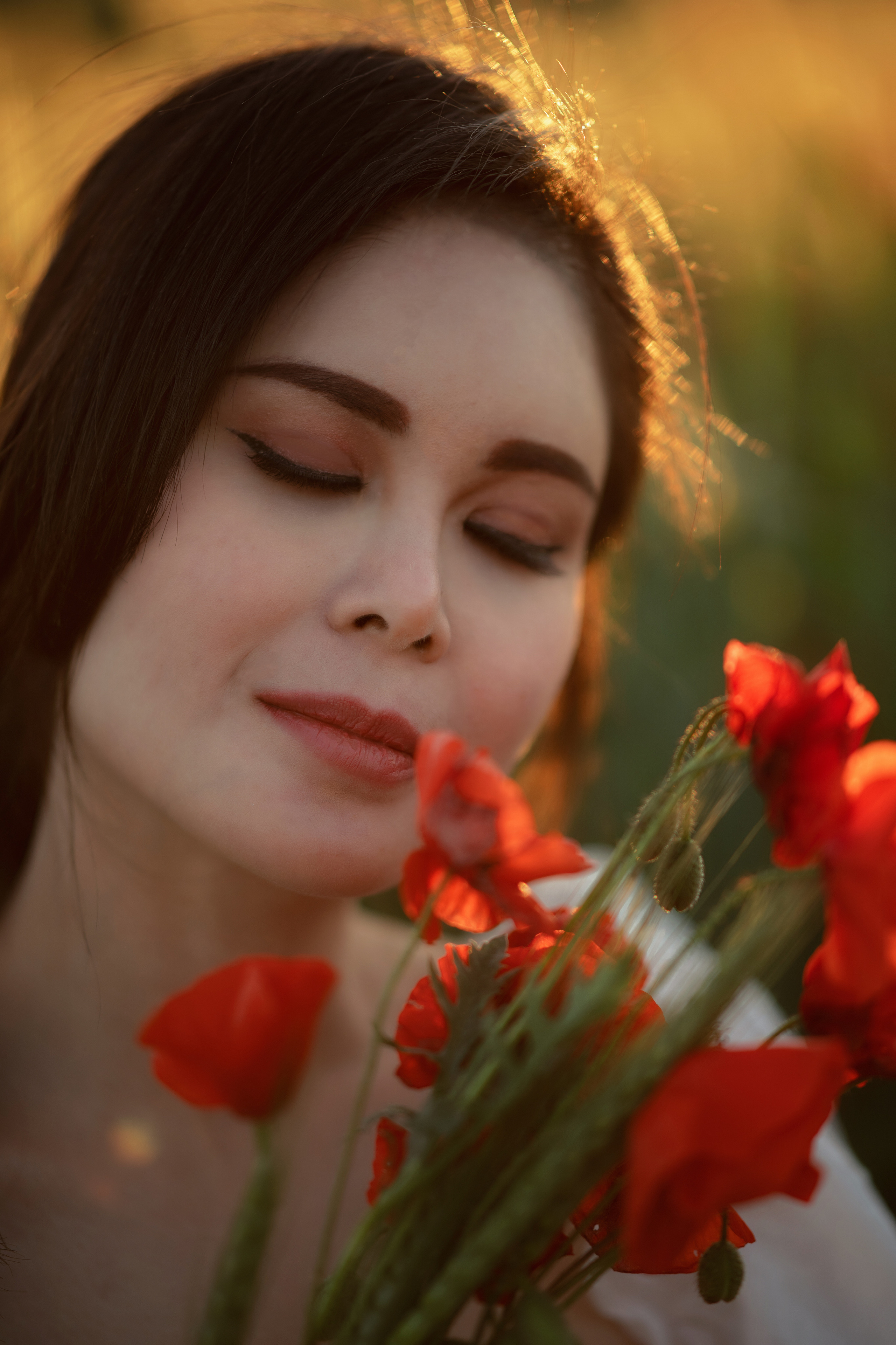 В маковом поле. Фотограф на Кипре