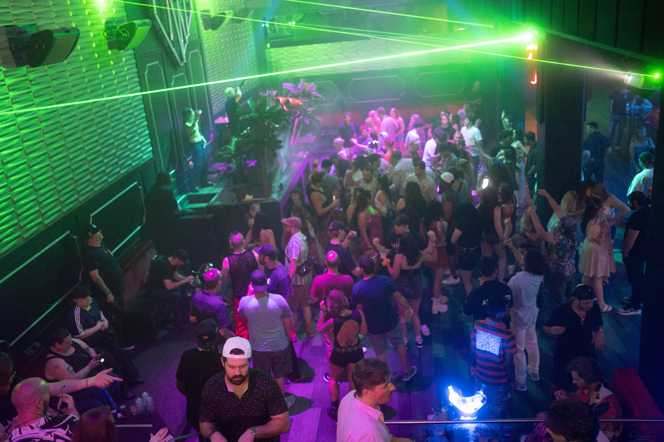 Aliens On Mushrooms & INVY Present: Shiba San. Ke’Ondris