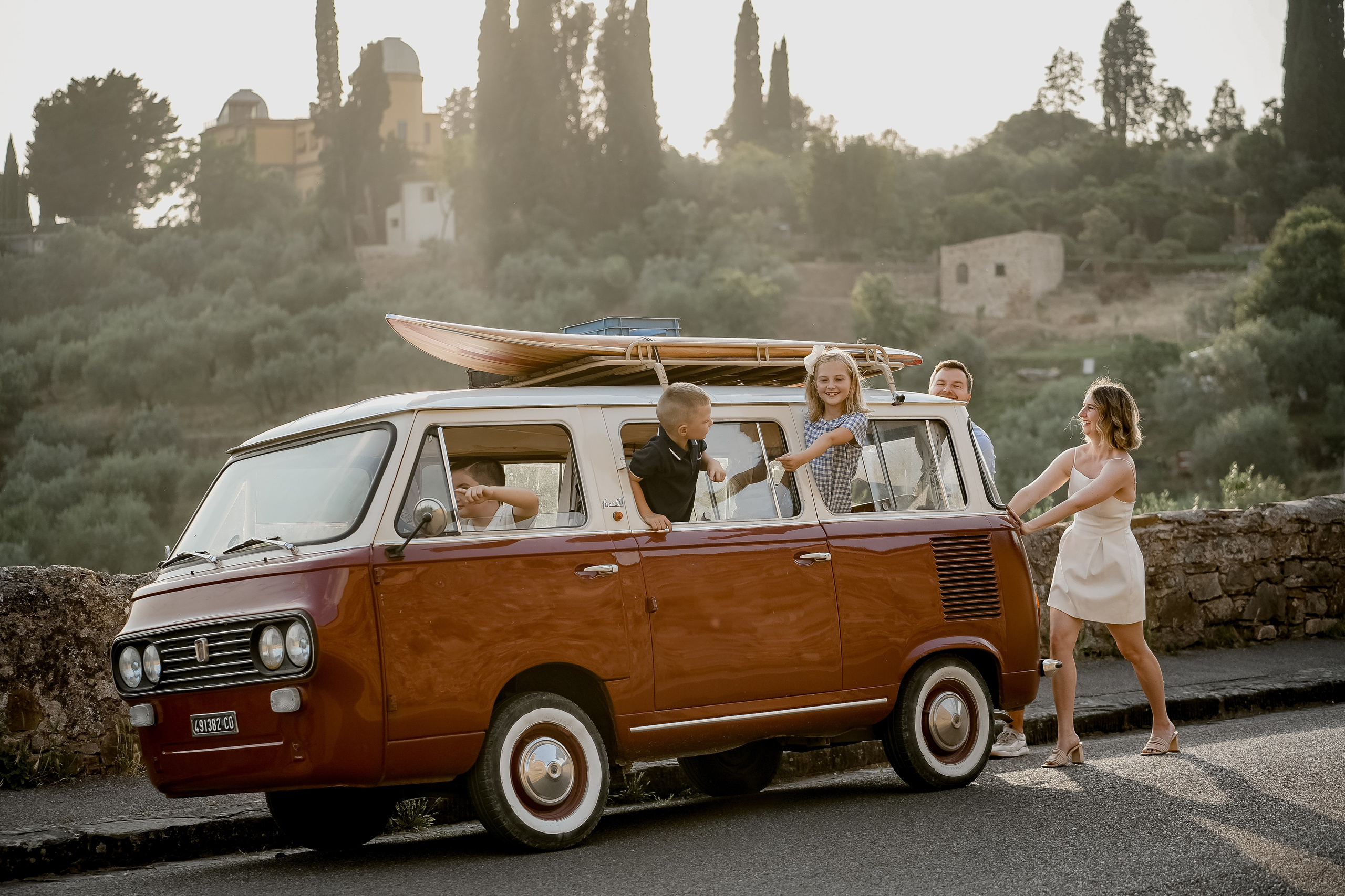 Mandy and Family. Wedding Photographer in Italy