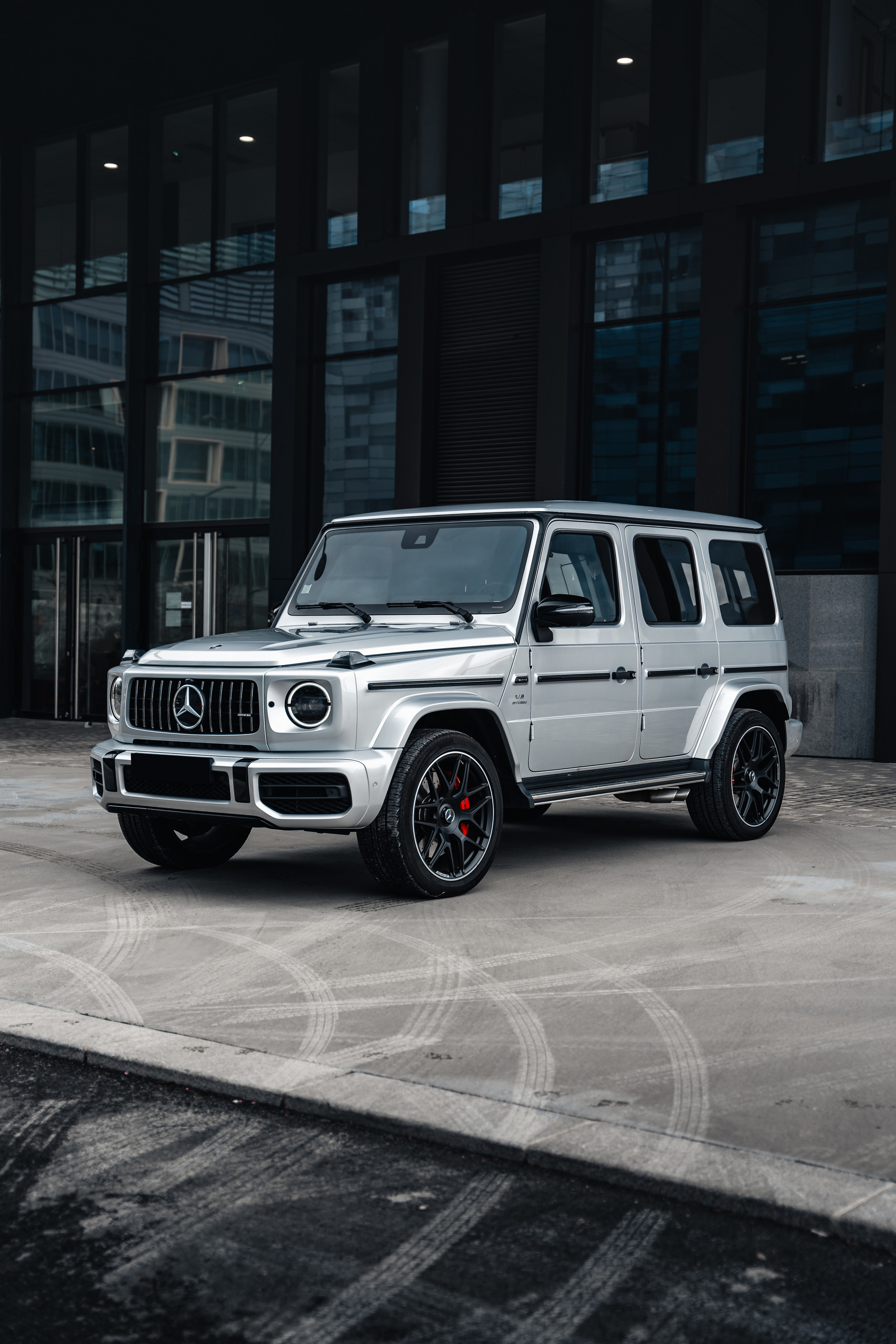 Mercedes-Benz G63 AMG. Photographer in Paris — Vitalii Motruk