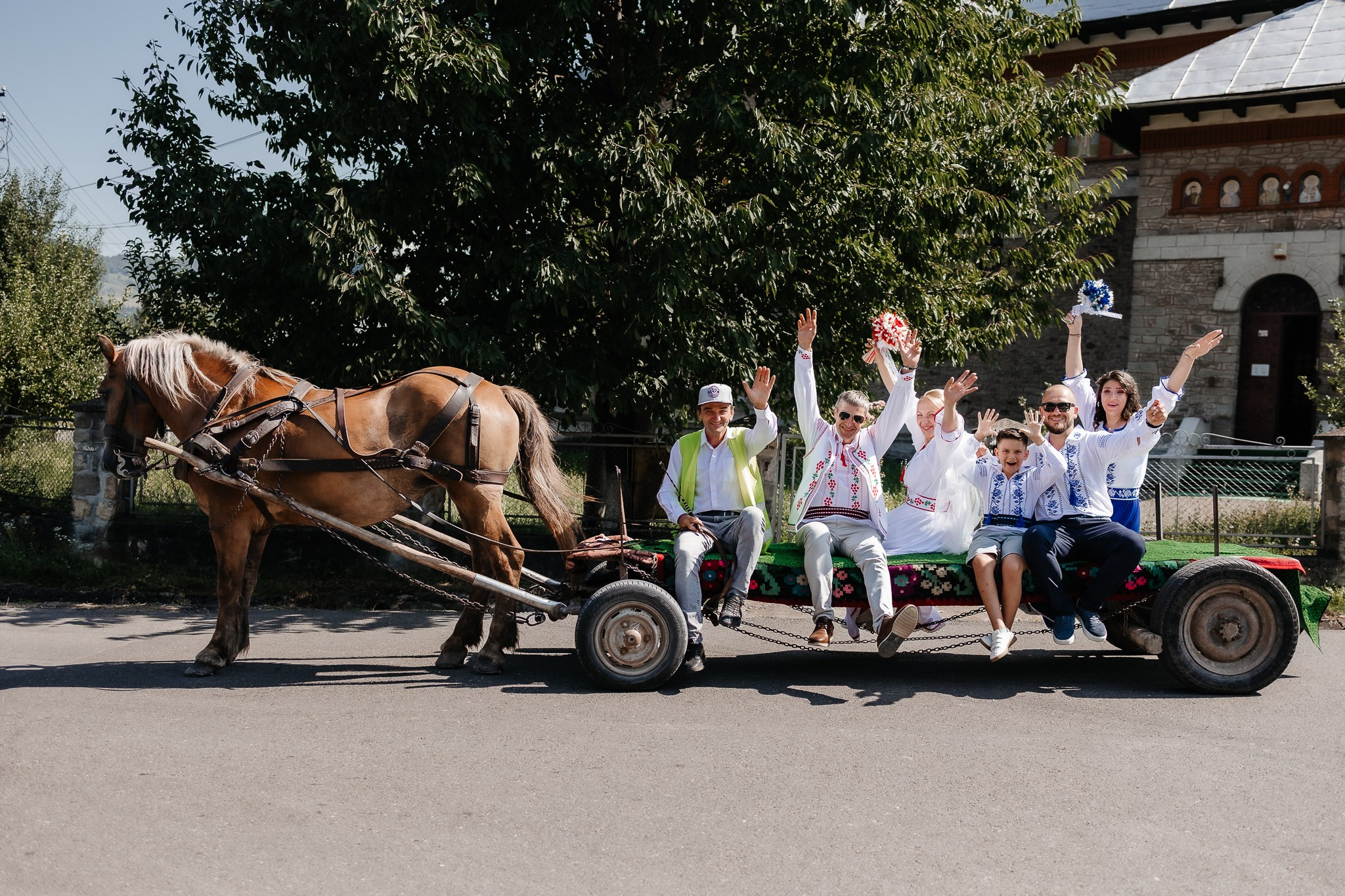 Tradiție și distracție. FotoACTIV.ro - Imaginea ta contează