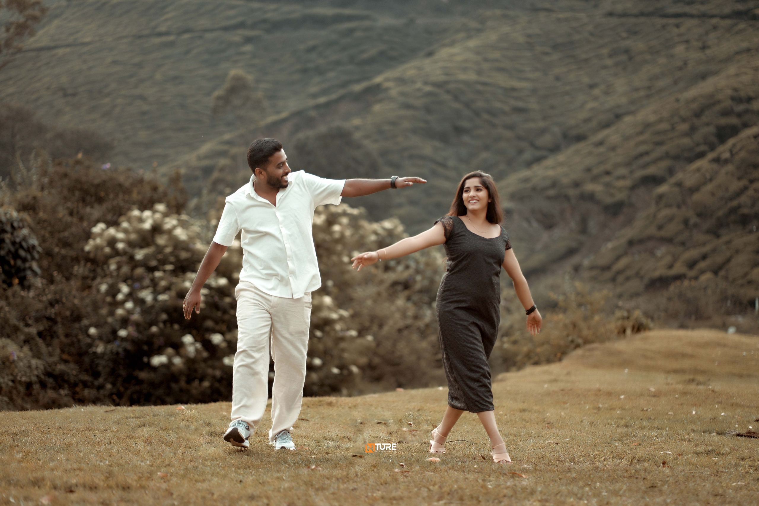 PHOTOS. NTURE WEDDING