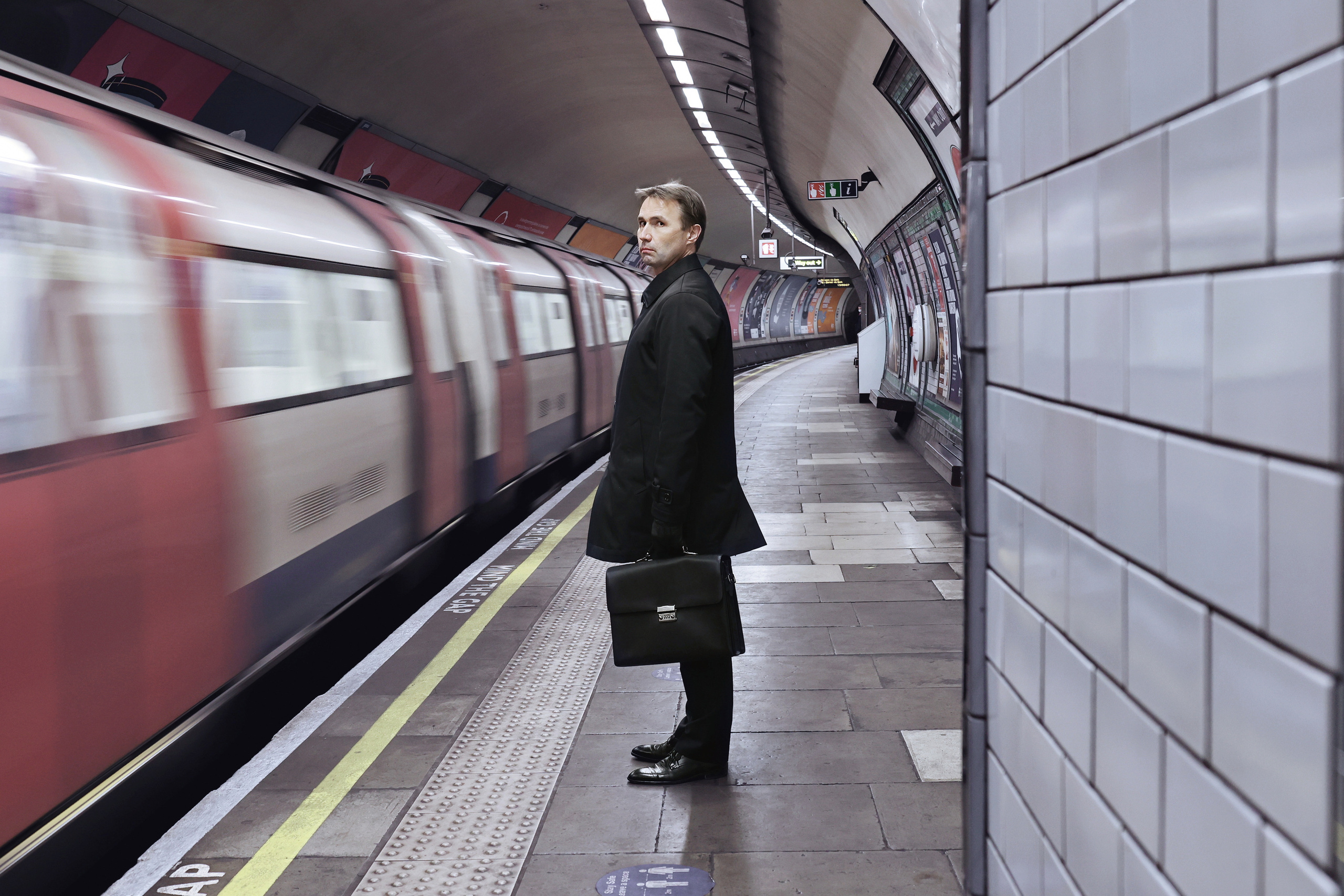 Portraits. Couples and portraits photographer Wimbledon London