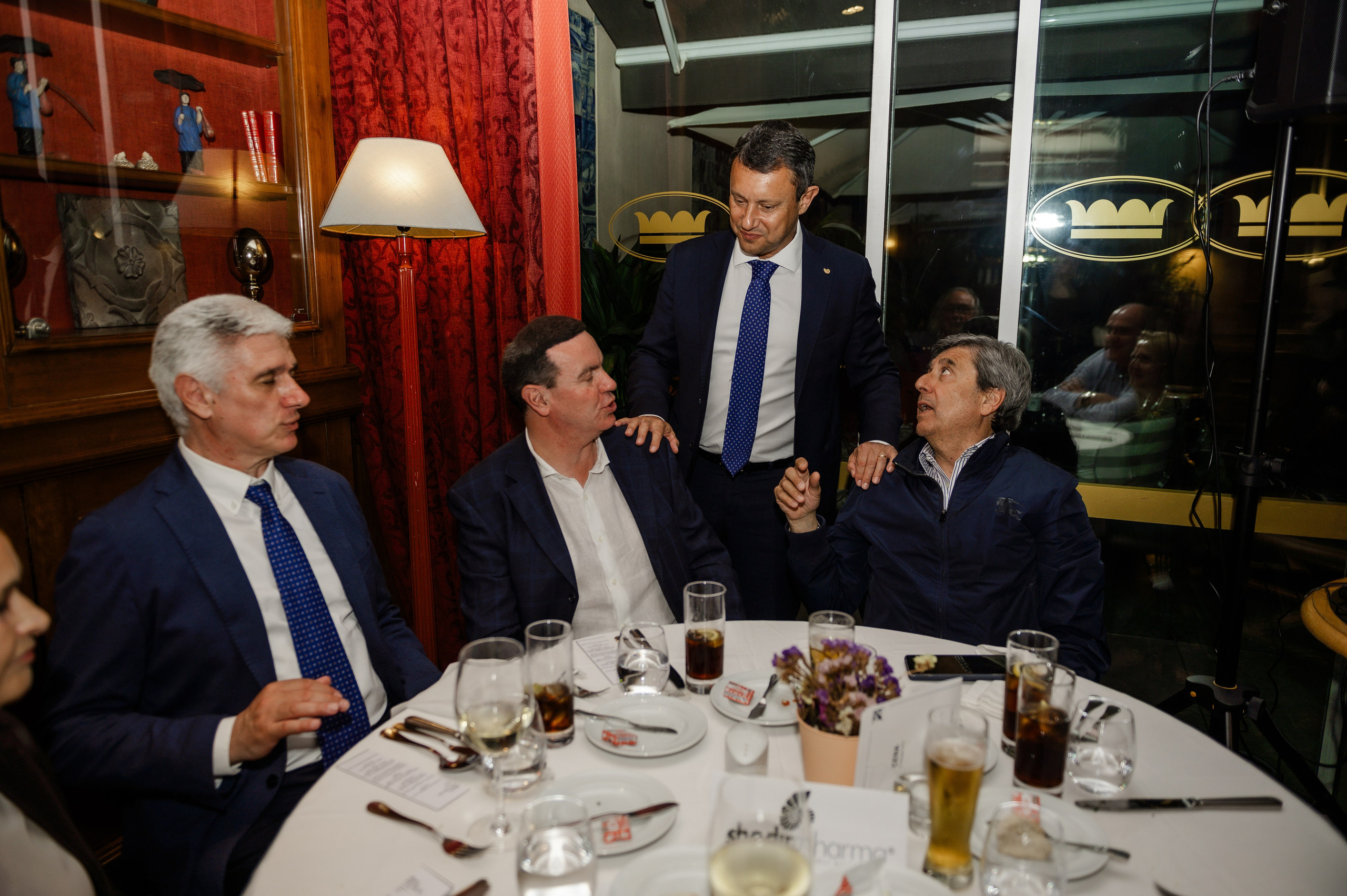 Corporate party at the restaurant — Pharma. Ваш фотограф в Лиссабоне — Анна Белова