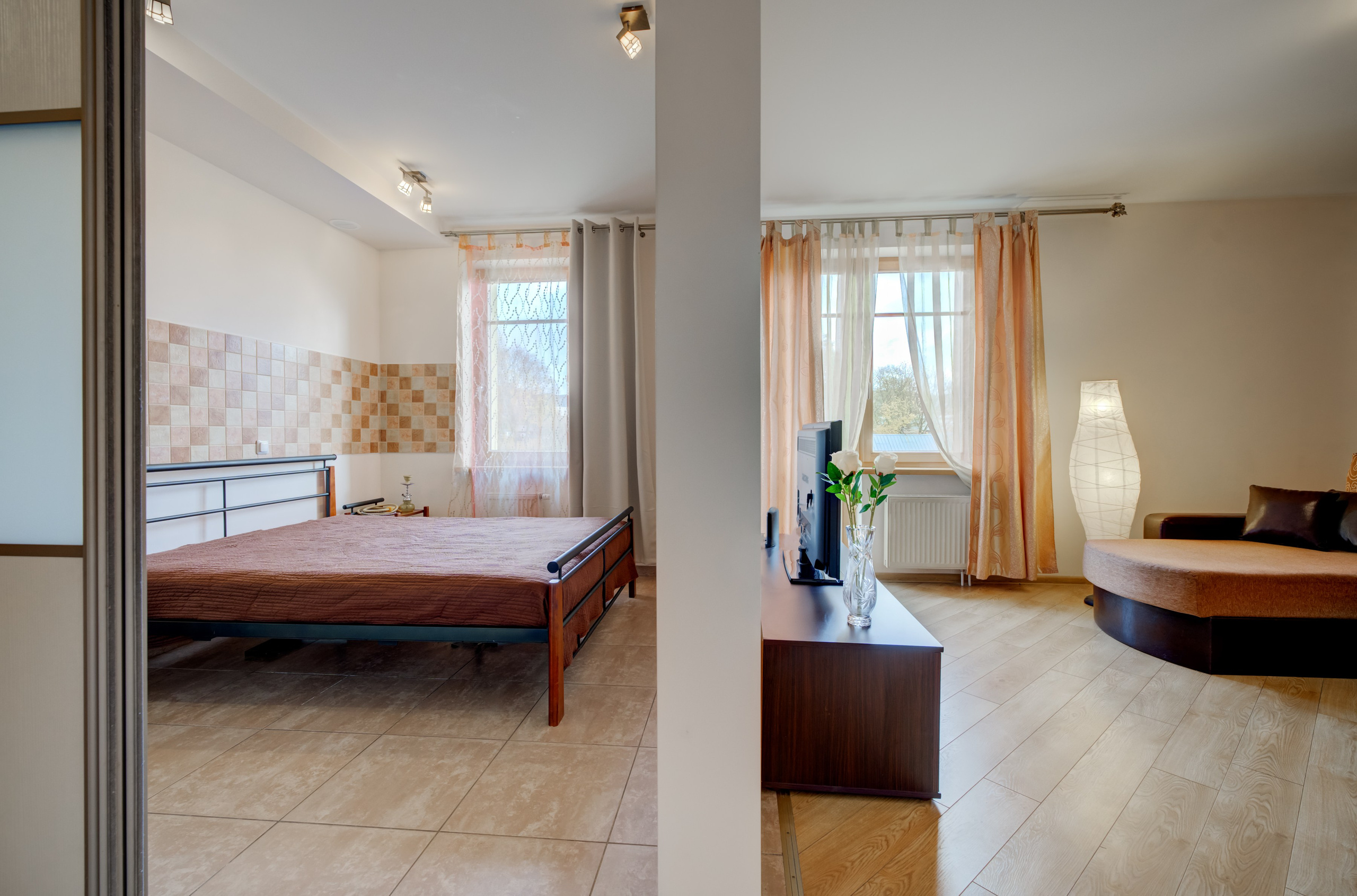 Šv. Stepeno g. 29, 2-jų kambarių buto fotosesija. Elina Sapiega fotografė Vilniuje