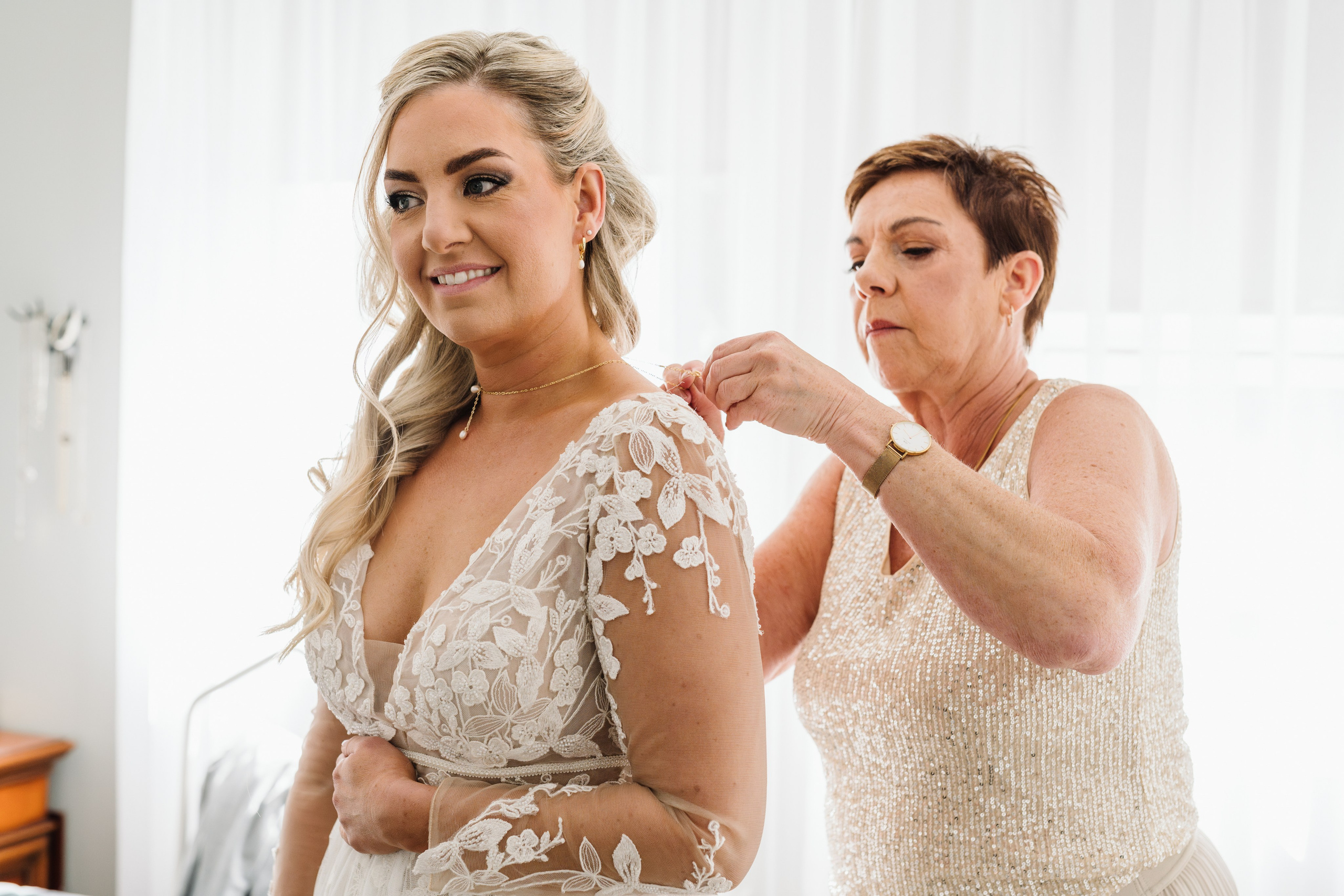 Iris and Helgi. Michalina Dzianach Wedding Photographer Iceland