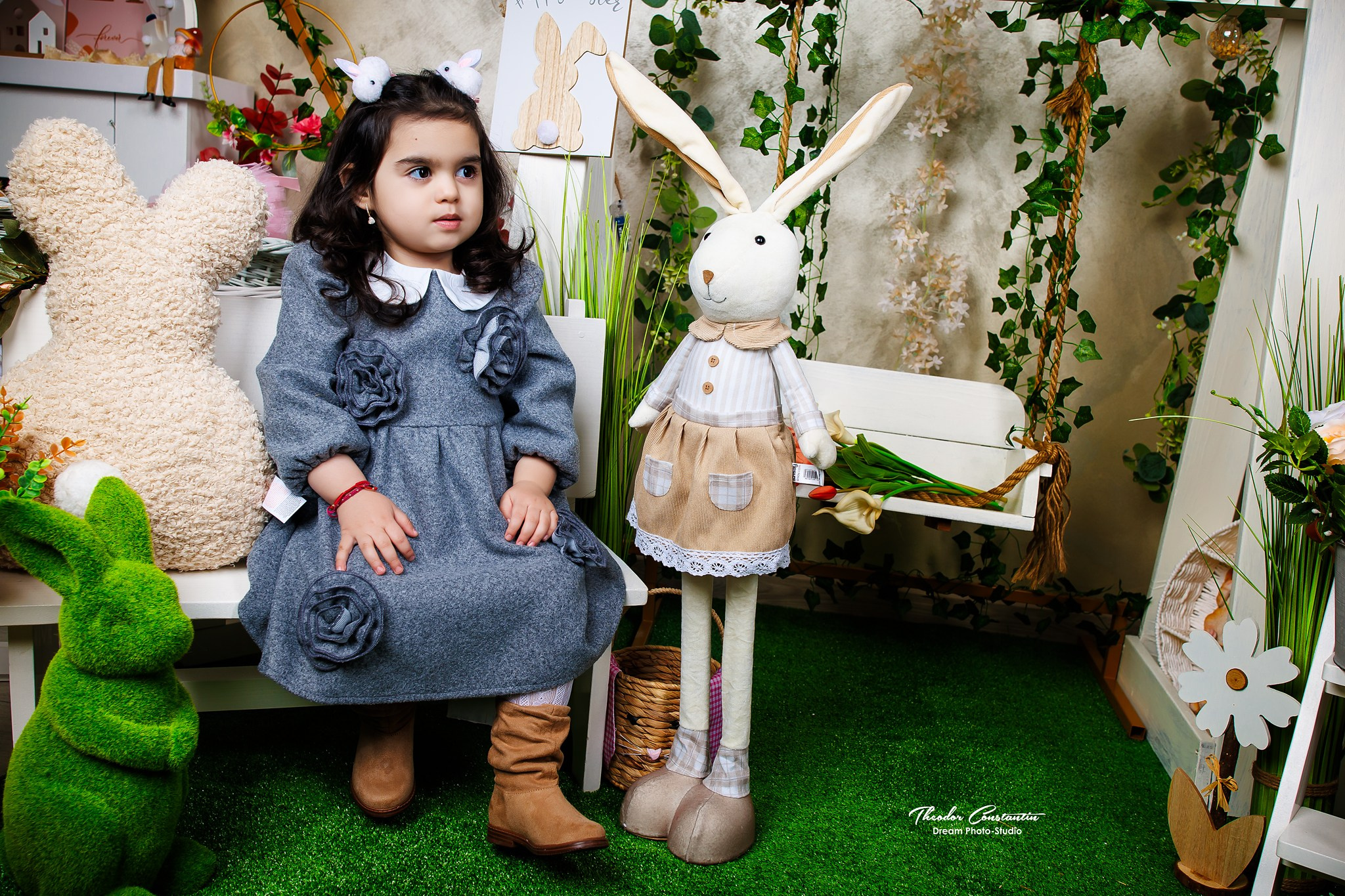 Studio. Dream Studio Galați – ședințe foto profesionale pentru familie, portrete și evenimente