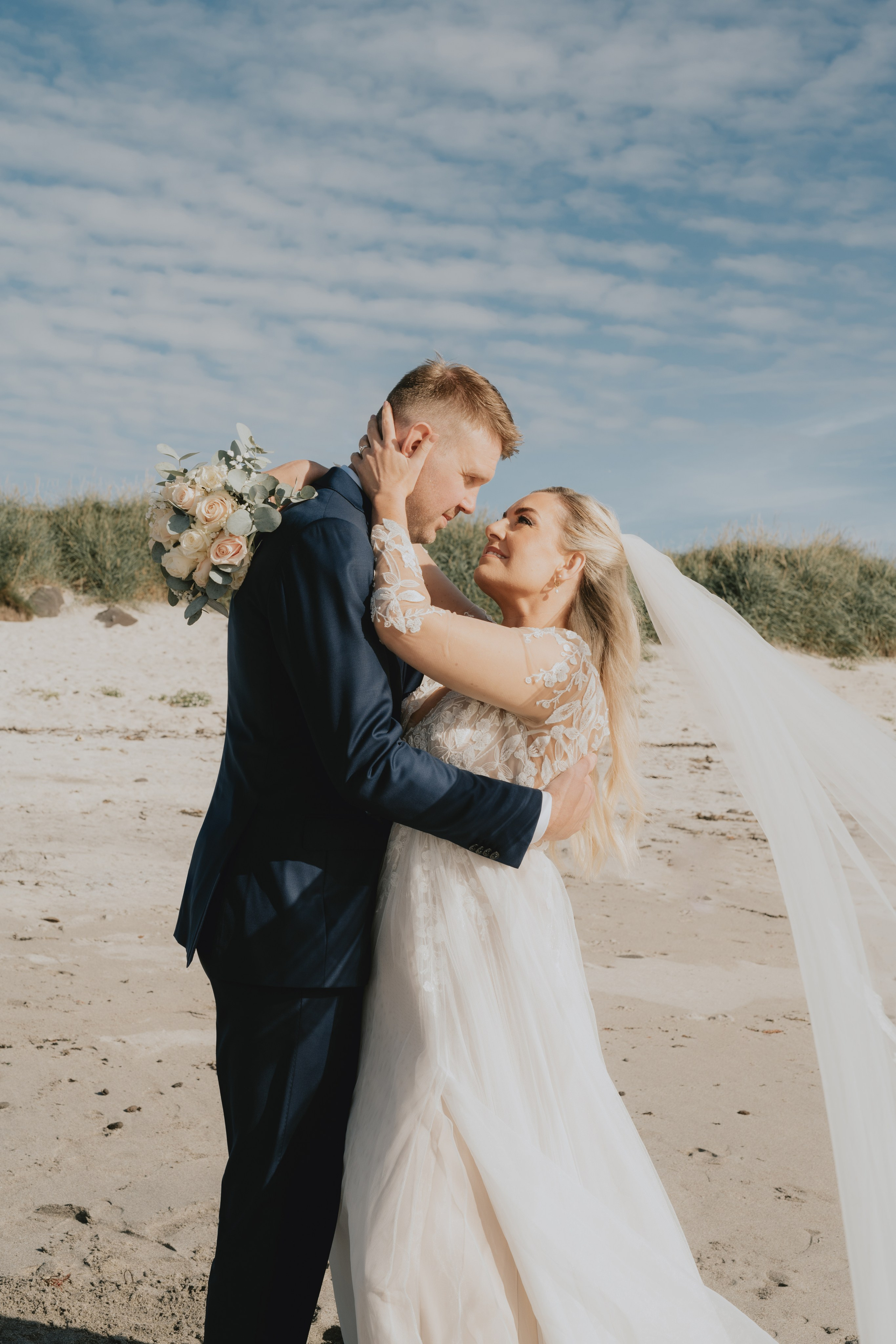 Iris and Helgi. Michalina Dzianach Wedding Photographer Iceland