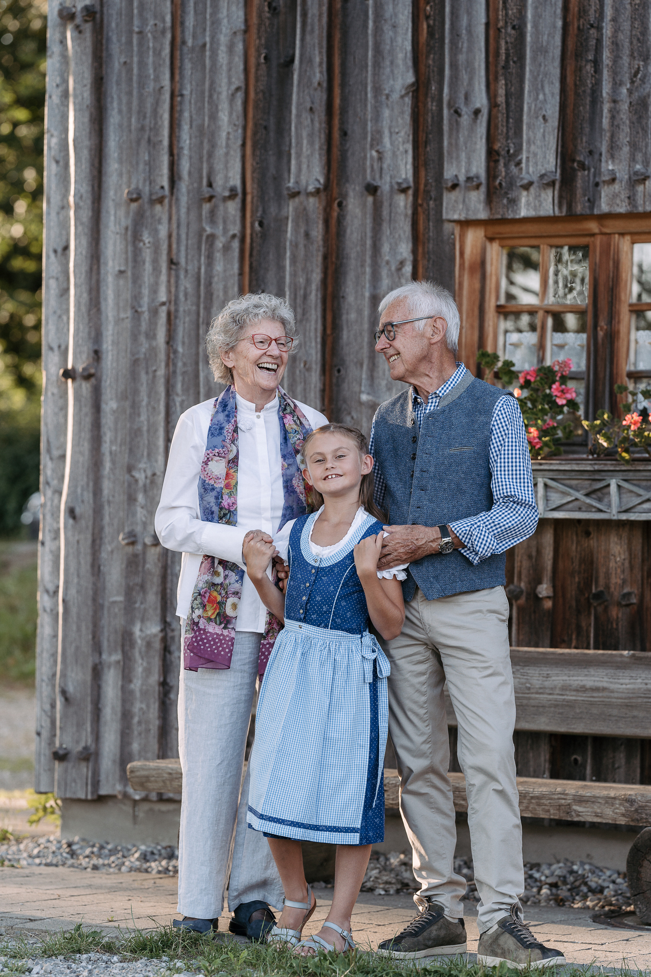С бабушкой и дедушкой. Семейный, детский и женский фотограф в Германии, Трире