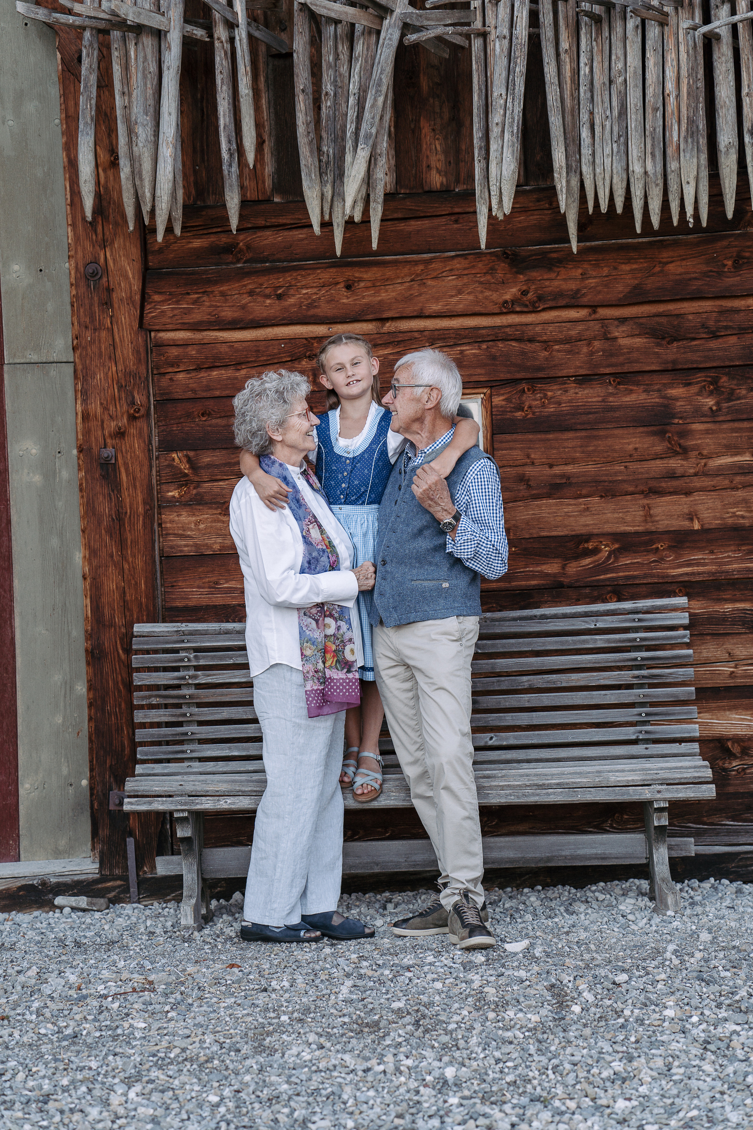 С бабушкой и дедушкой. Семейный, детский и женский фотограф в Германии, Трире