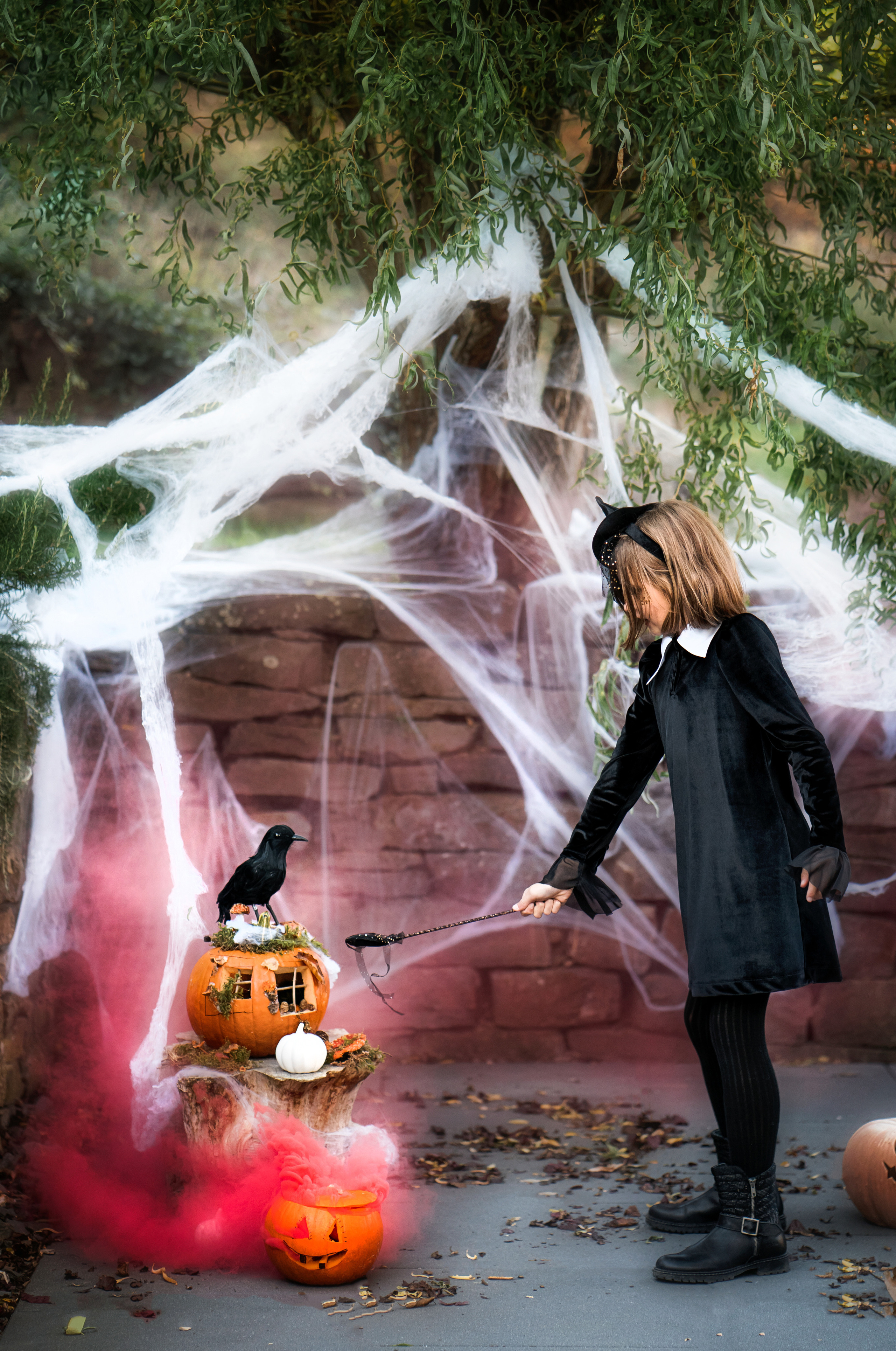 Halloween witch. Family, Lifestyle and Portrait photograher in Trier, Germany