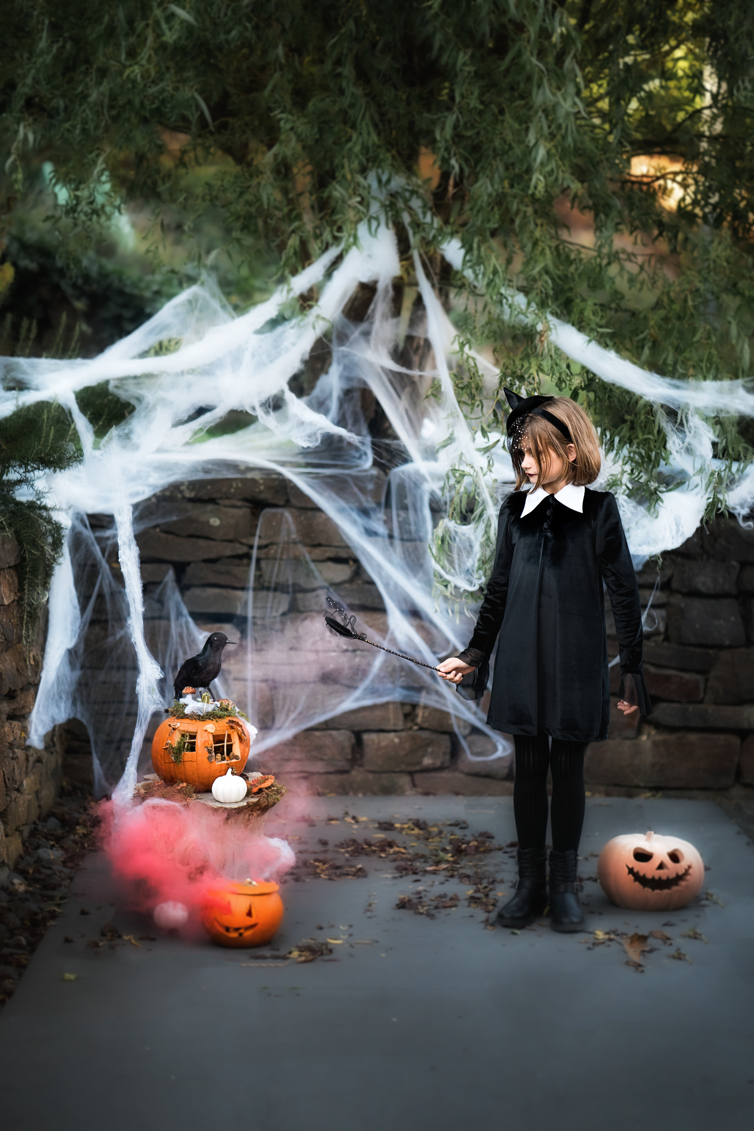 Halloween witch. Family, Lifestyle and Portrait photograher in Trier, Germany