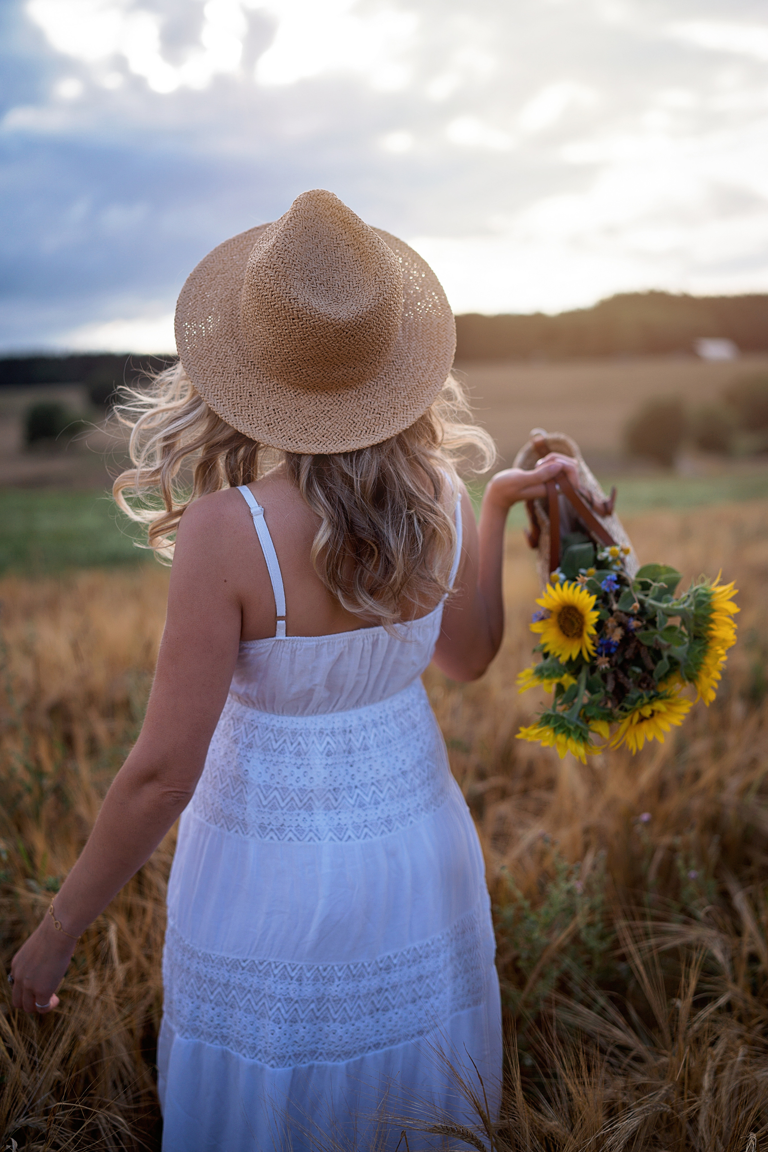 Portrait in the summer evening. Family, Lifestyle and Portrait photograher in Trier, Germany