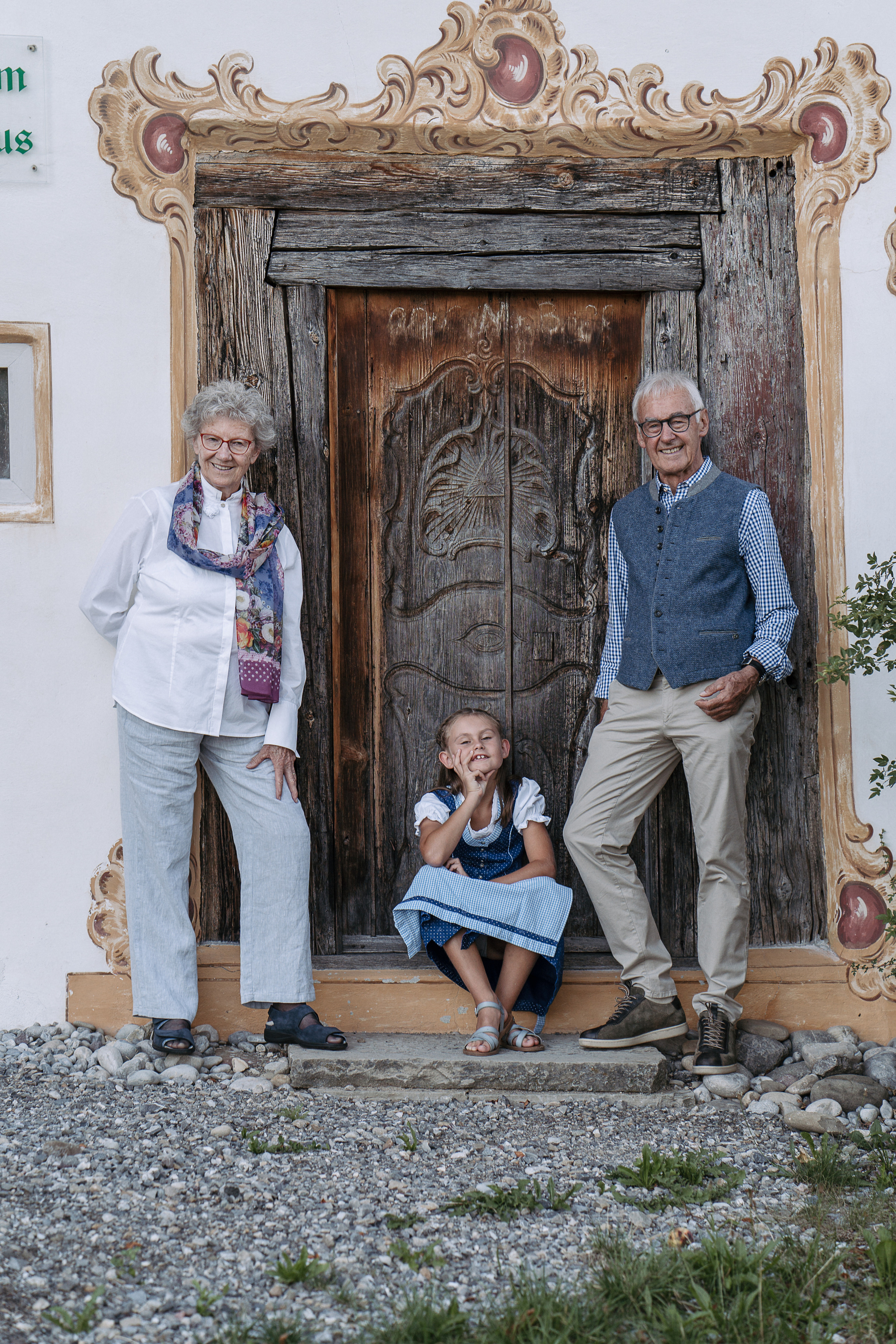 С бабушкой и дедушкой. Семейный, детский и женский фотограф в Германии, Трире