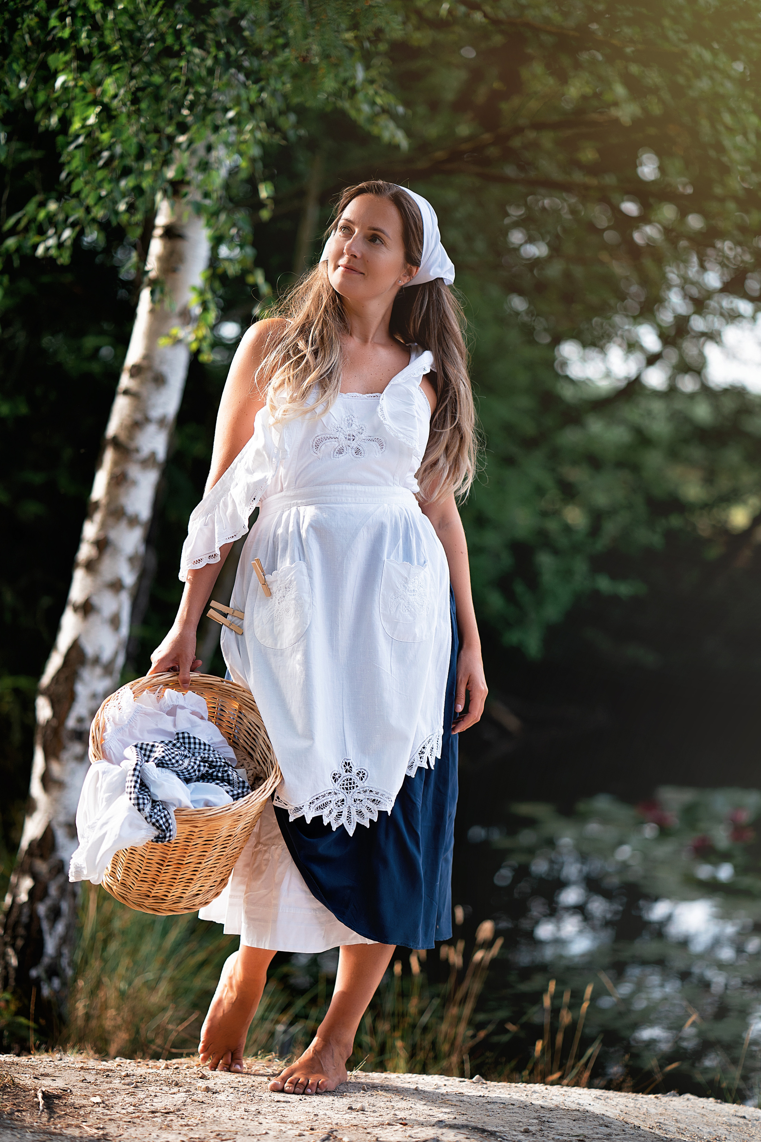 Laudry at the lake. Family, Lifestyle and Portrait photograher in Trier, Germany