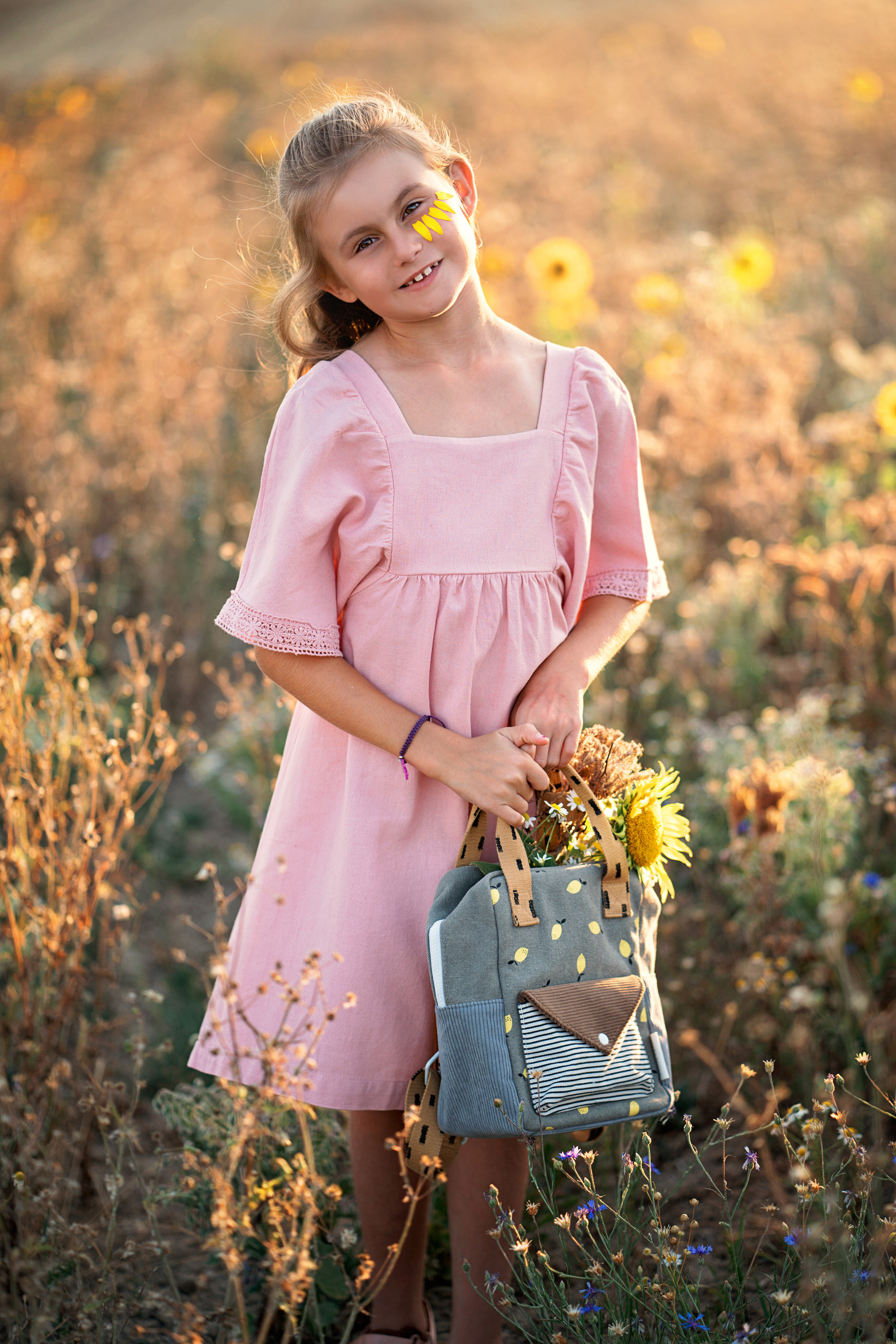 Summer fields. Family, Lifestyle and Portrait photograher in Trier, Germany
