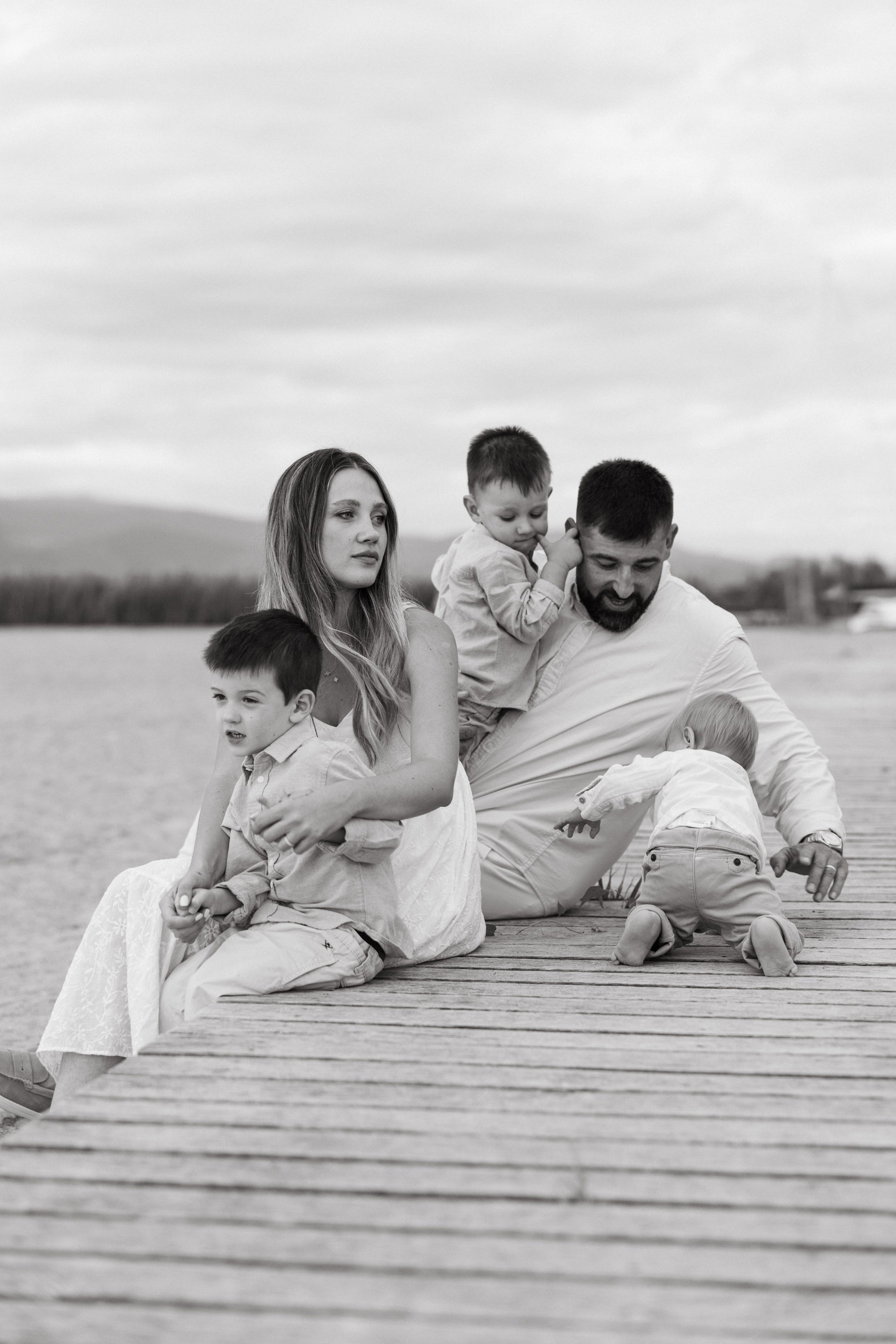 Familie Dujmović. Family photographer in Bern, Switzerland